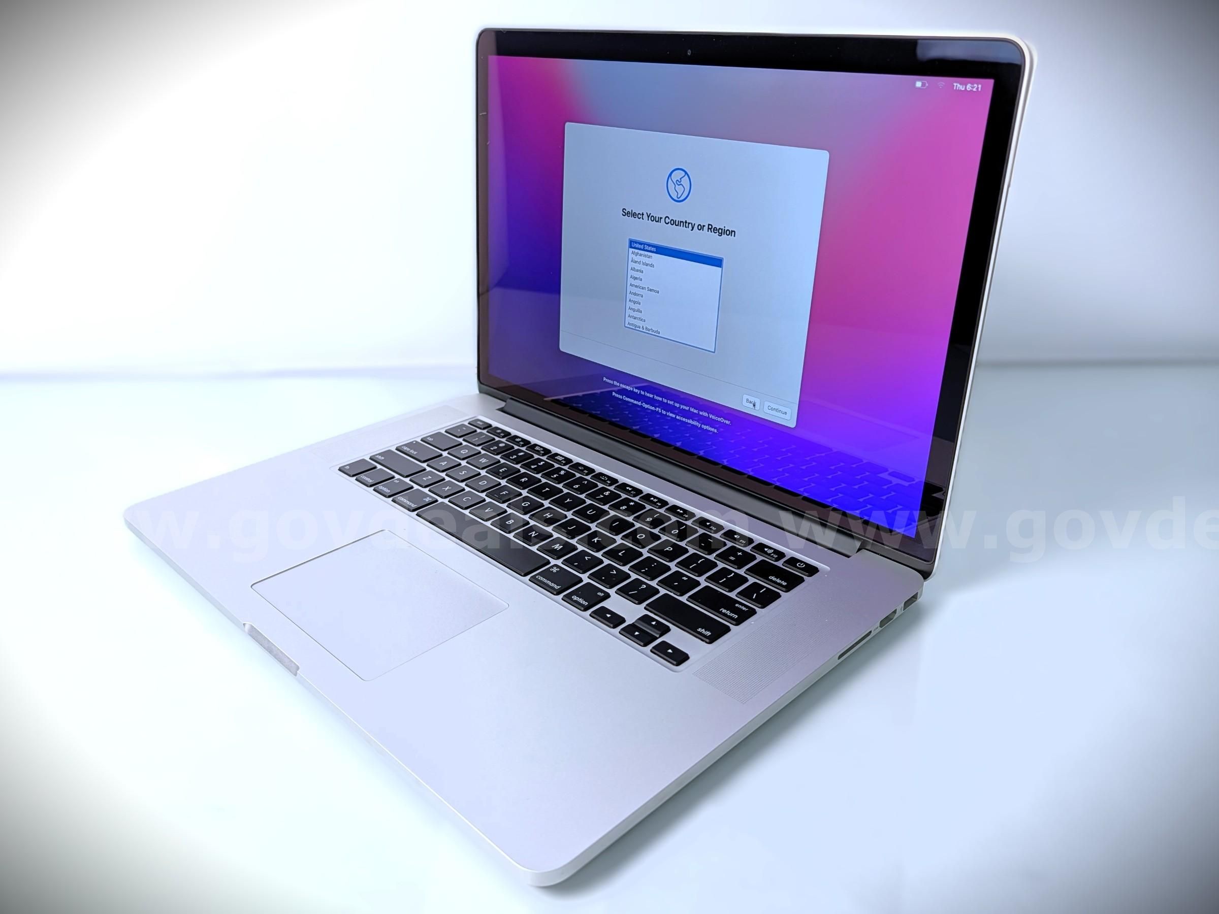 Apple MacBook Pro Laptop Computer
