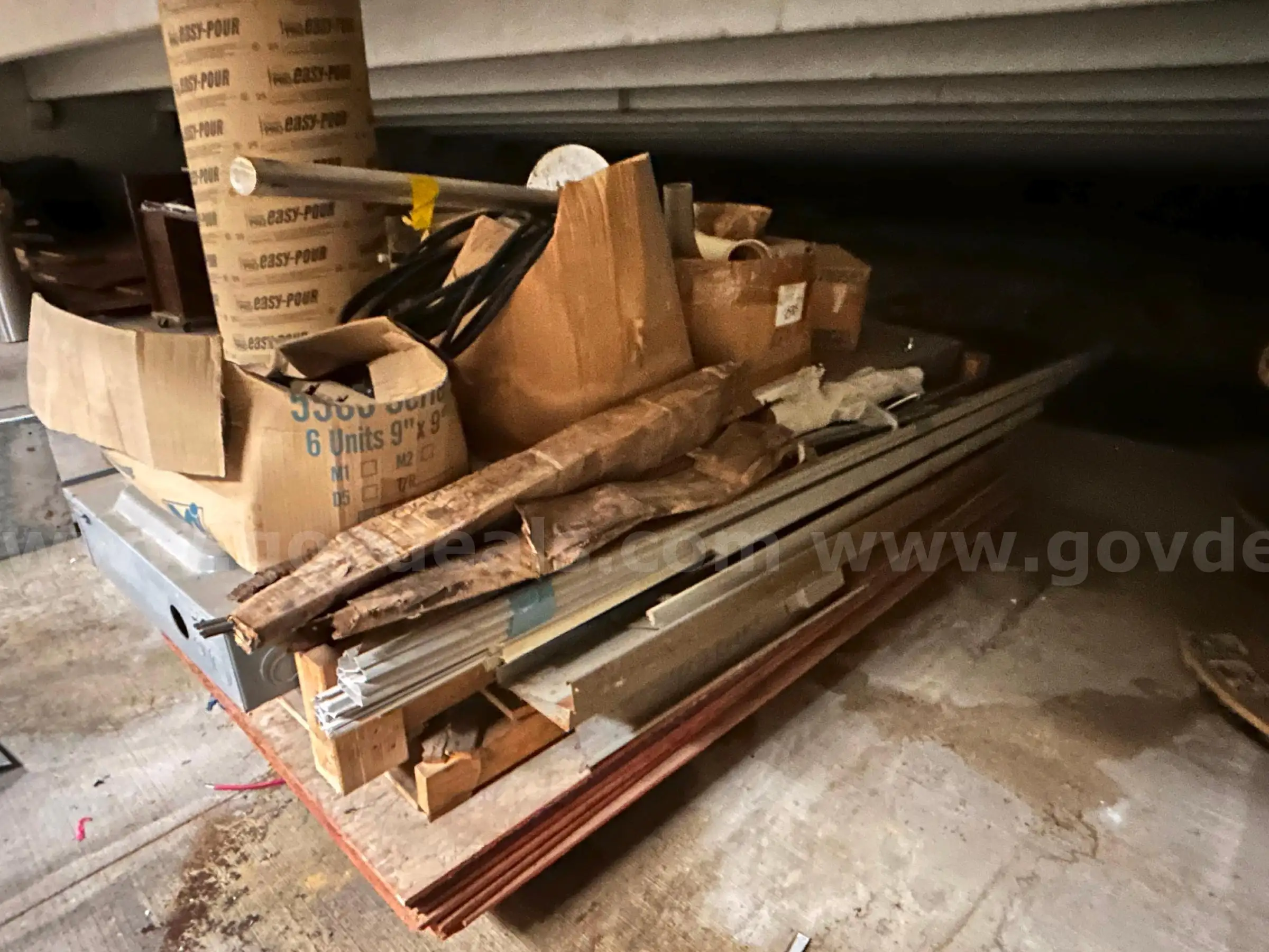 1 Pallet of Industrial Surplus Lot with Series 5500 Steel Diffusers and Electrical Supplies
