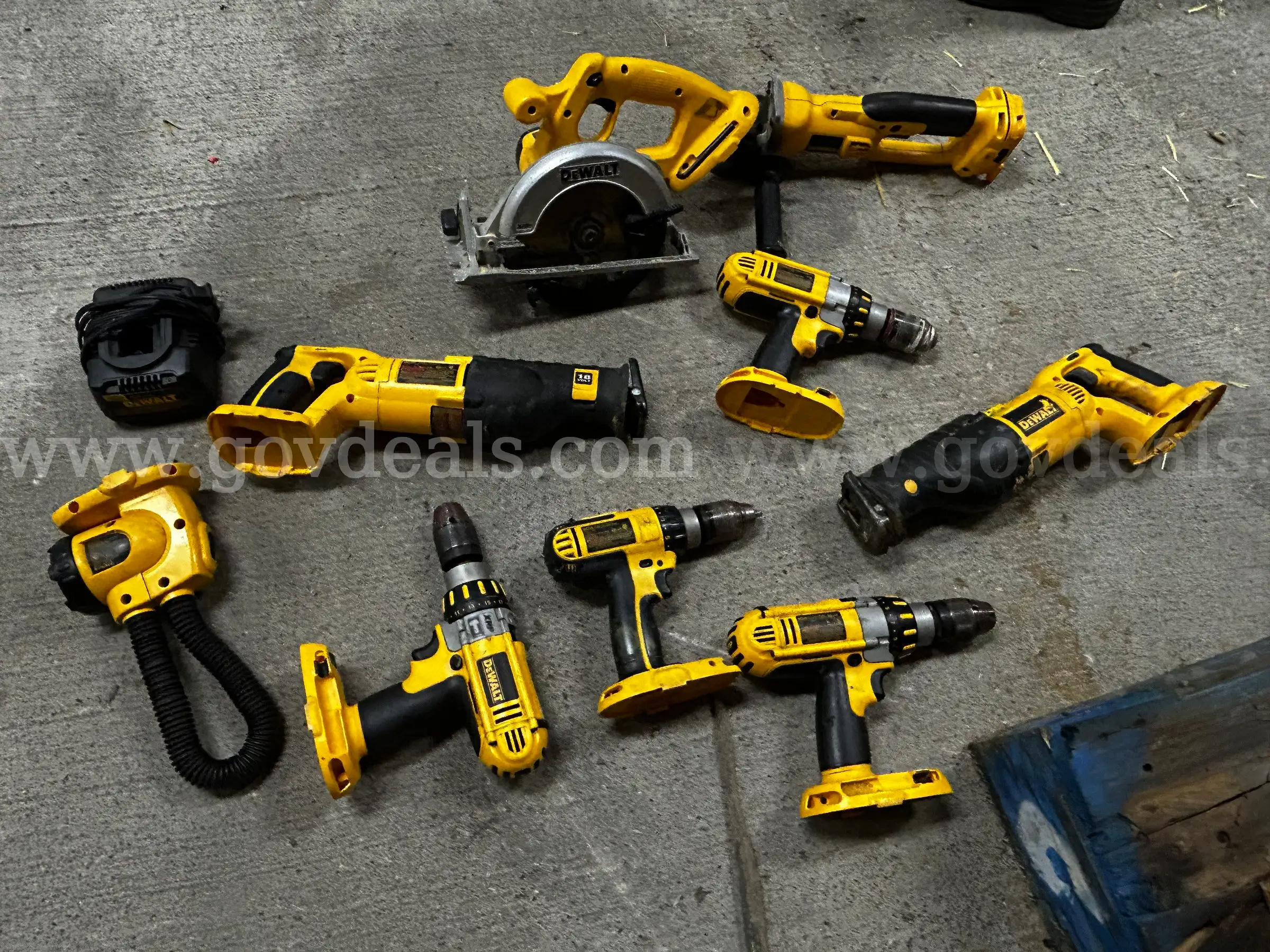 DeWalt Craftsman and Black & Decker Cordless Power Tool Lot with 20V Lithium Batteries