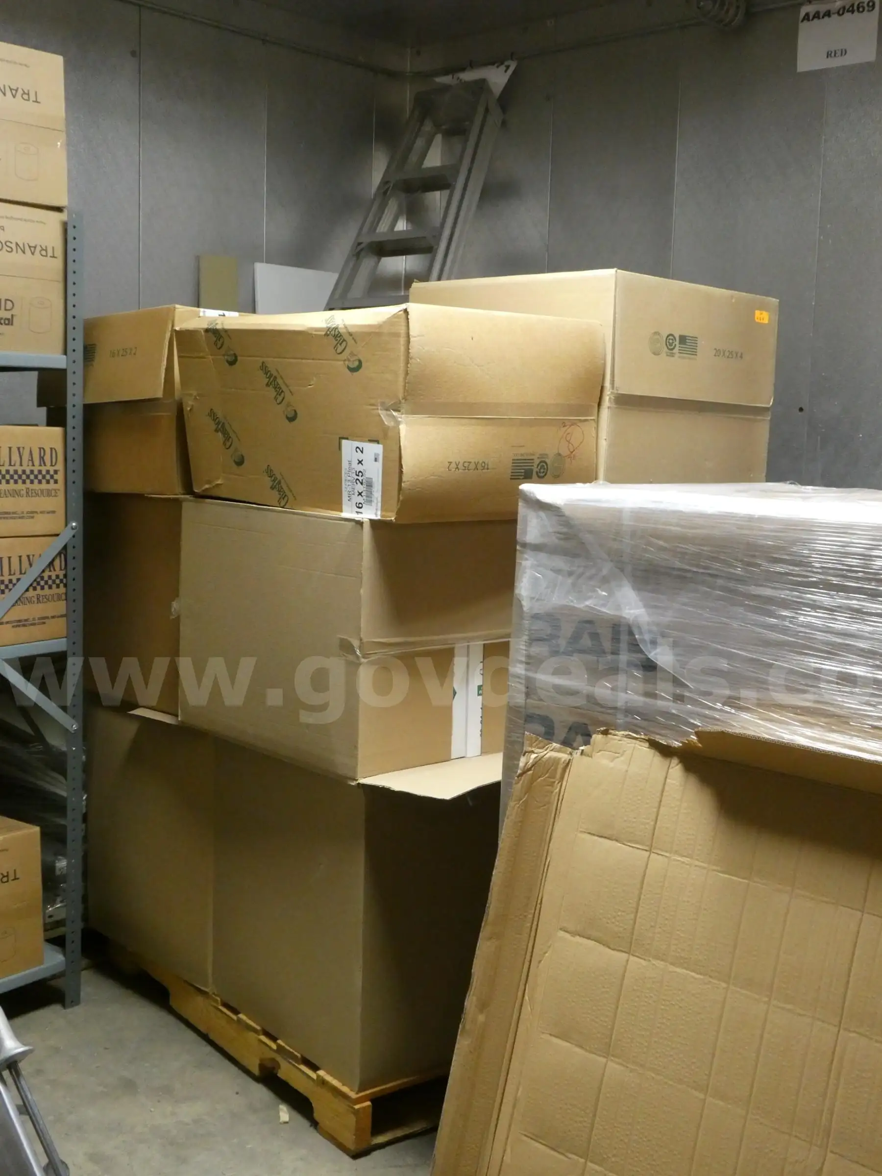 12 Cases of Pleated Air Filters *NEW*