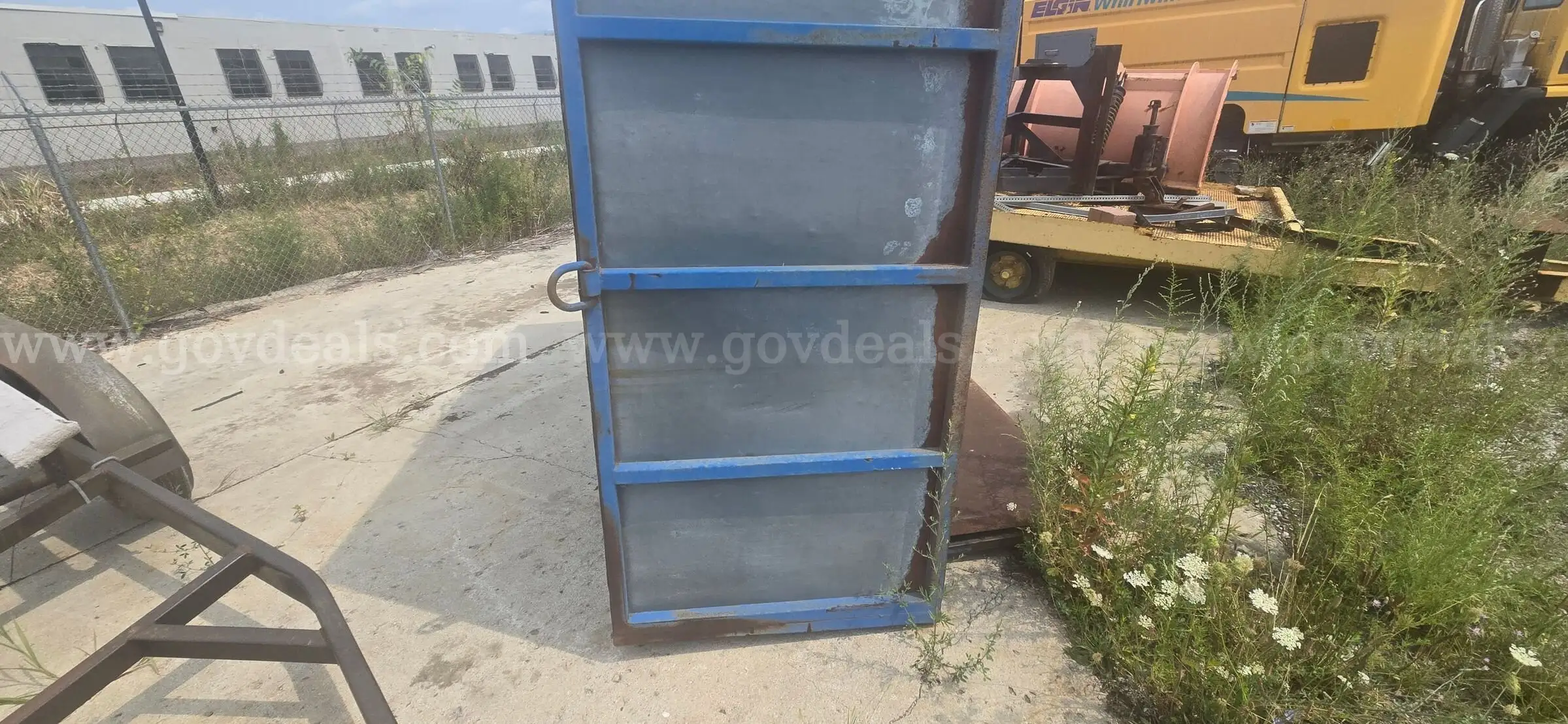 Heavy-Duty Steel Municipal Storage Utility Enclosure