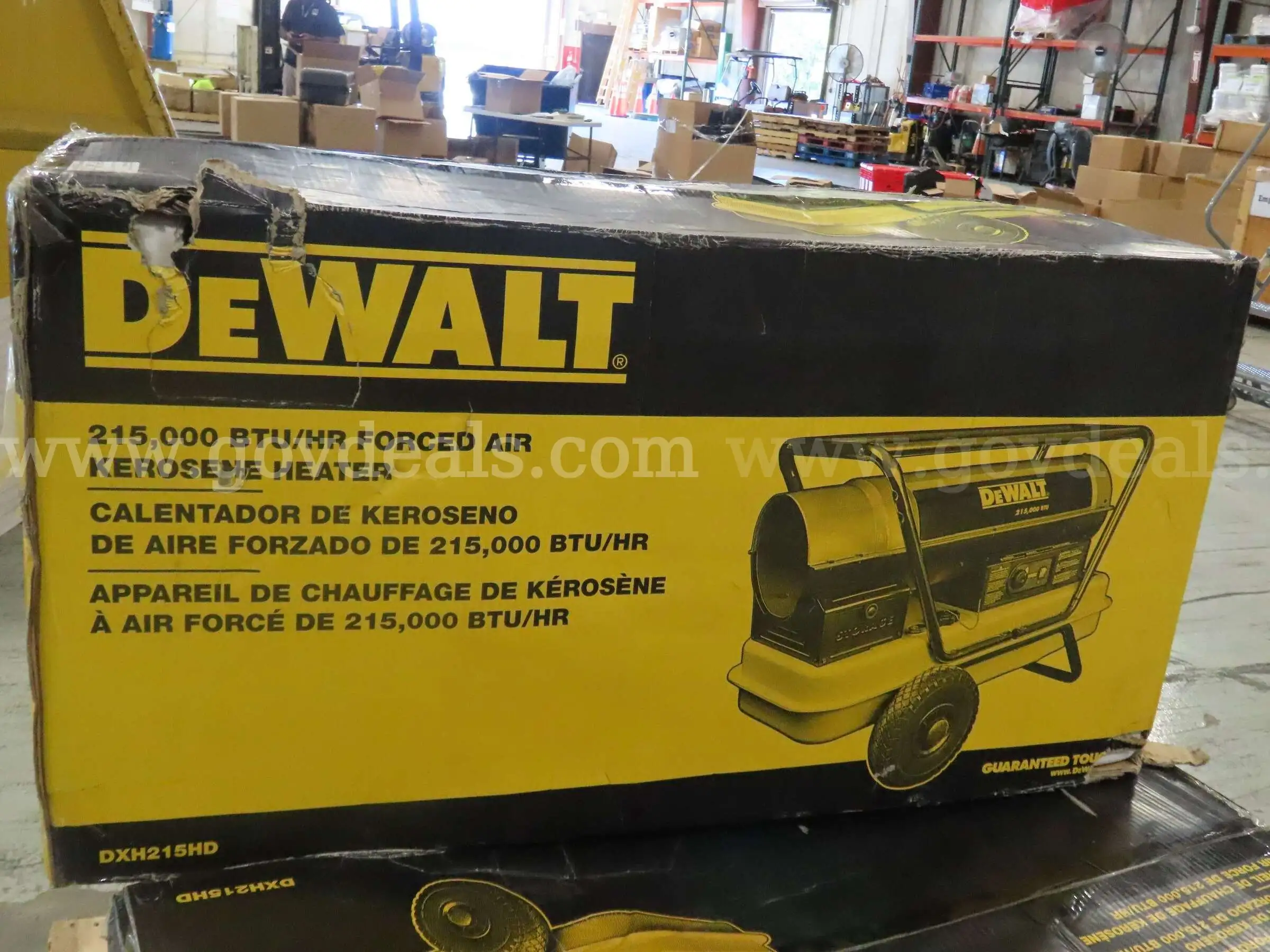 DeWalt 215 00 BTU HR Forced Air Kerosene Heater