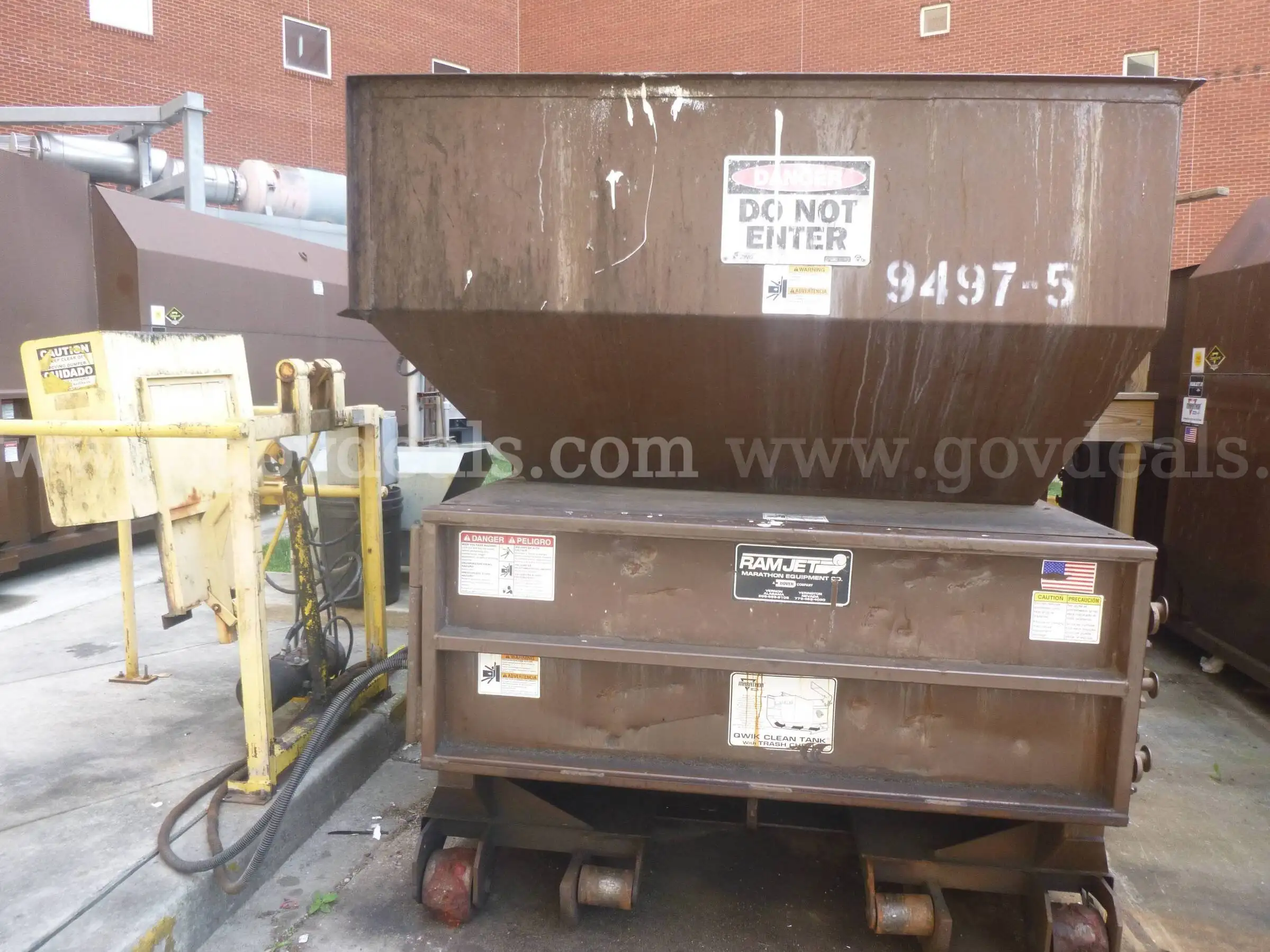 Marathon RJ250SC 34yd Self-contained Compactor Container