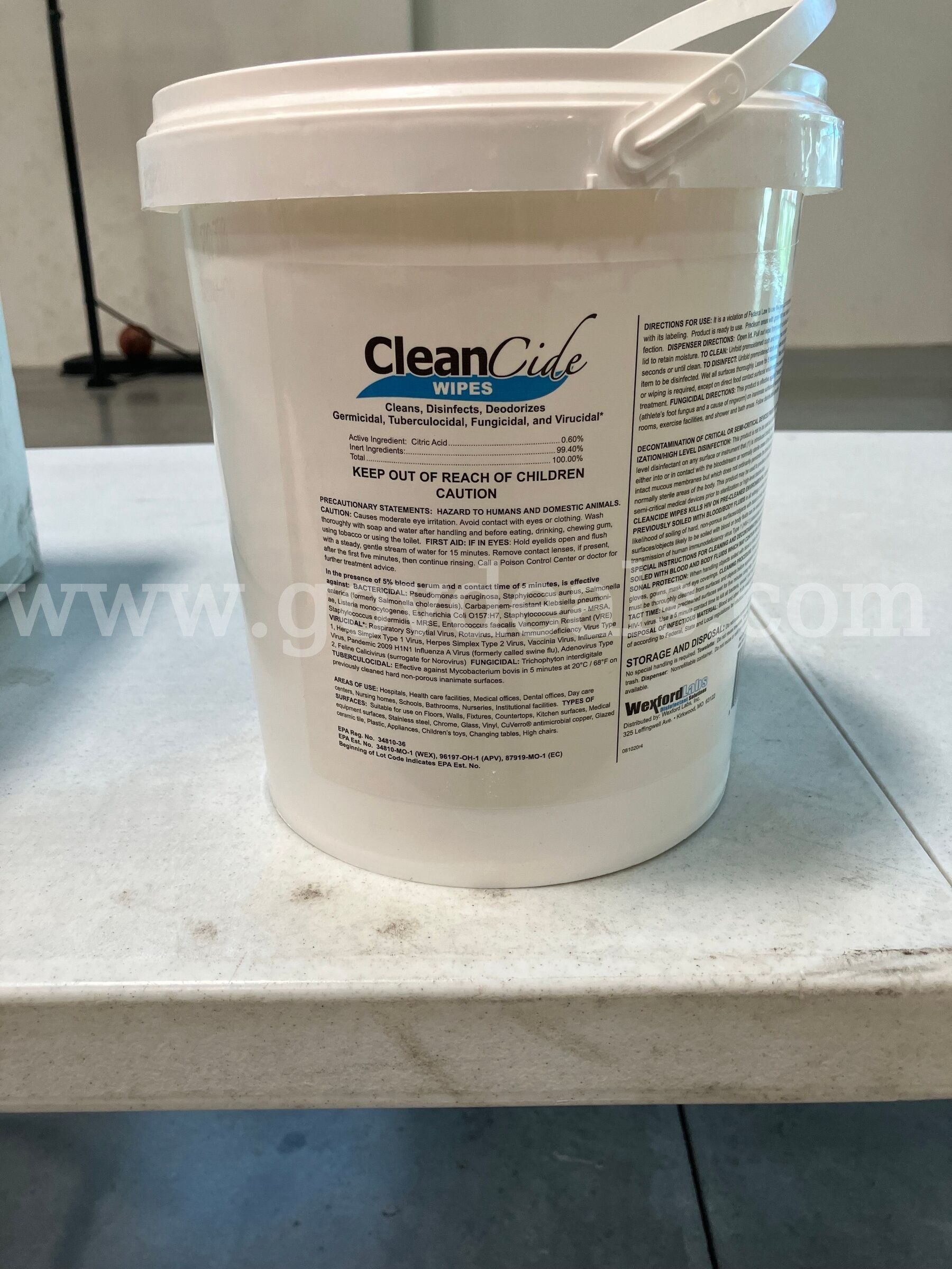 CleanCide Wipes 280 Buckets (400 wipes each) on 3 pallets - New EXPIRED