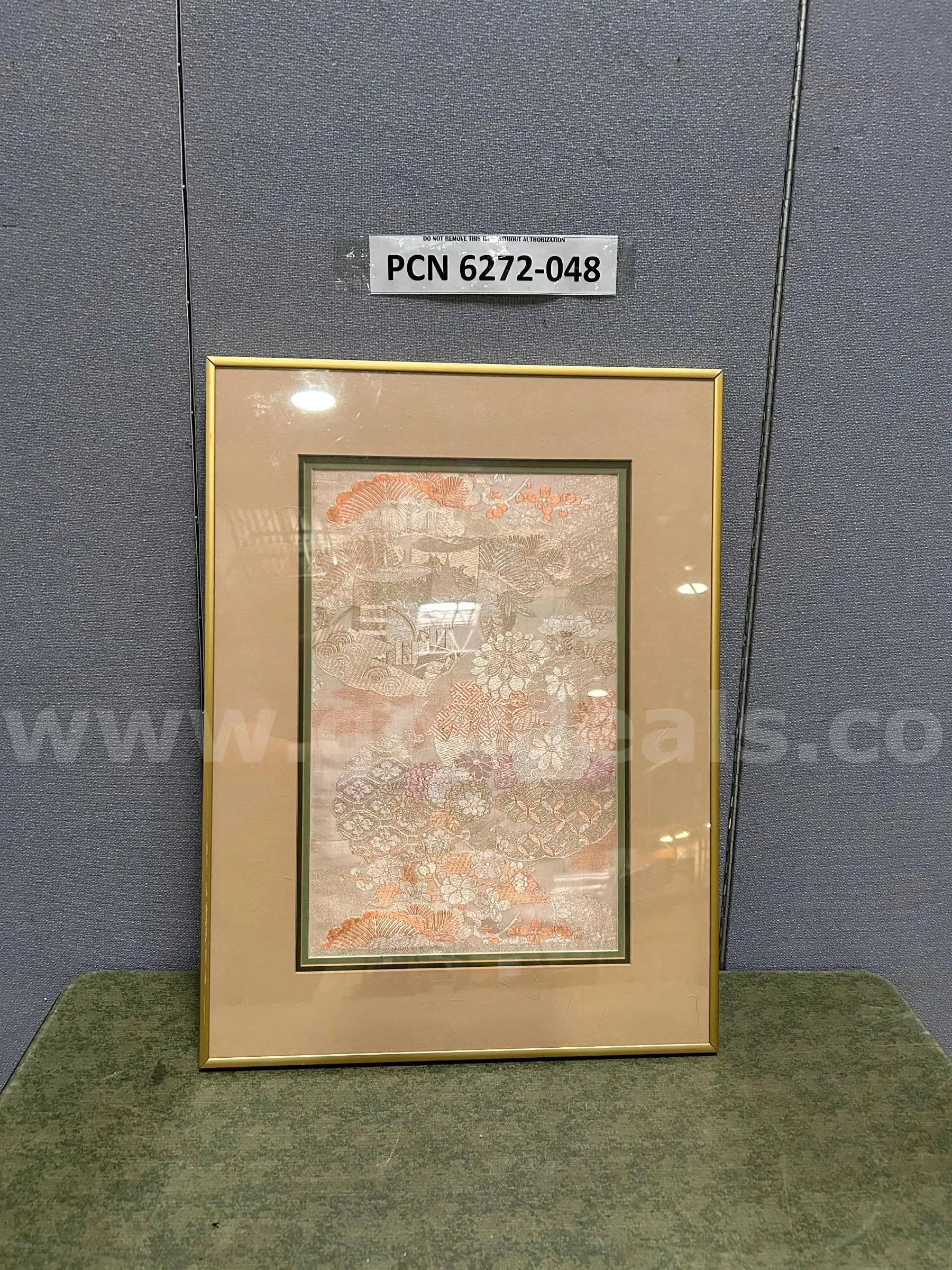 Picture Frame Floral Brocade Pattern Metal Frame