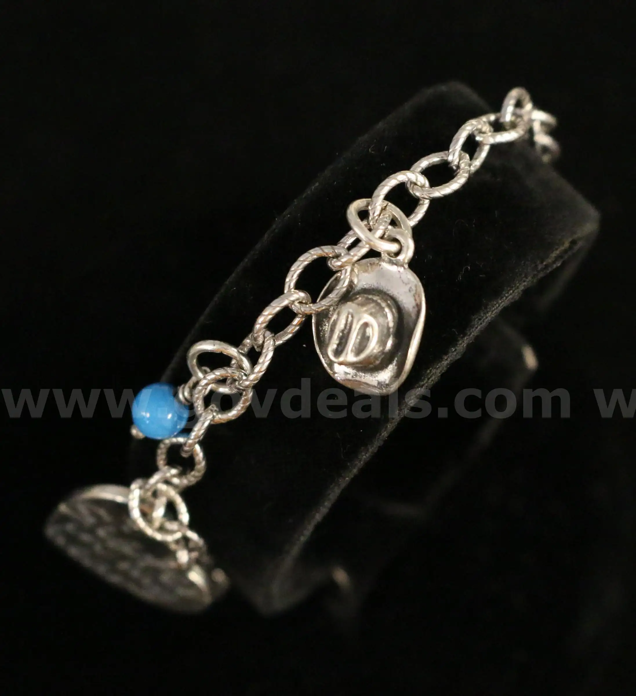 James Avery Sterling Silver Textured Oval Link Bracelet W 3 Charms 11.2 Grams