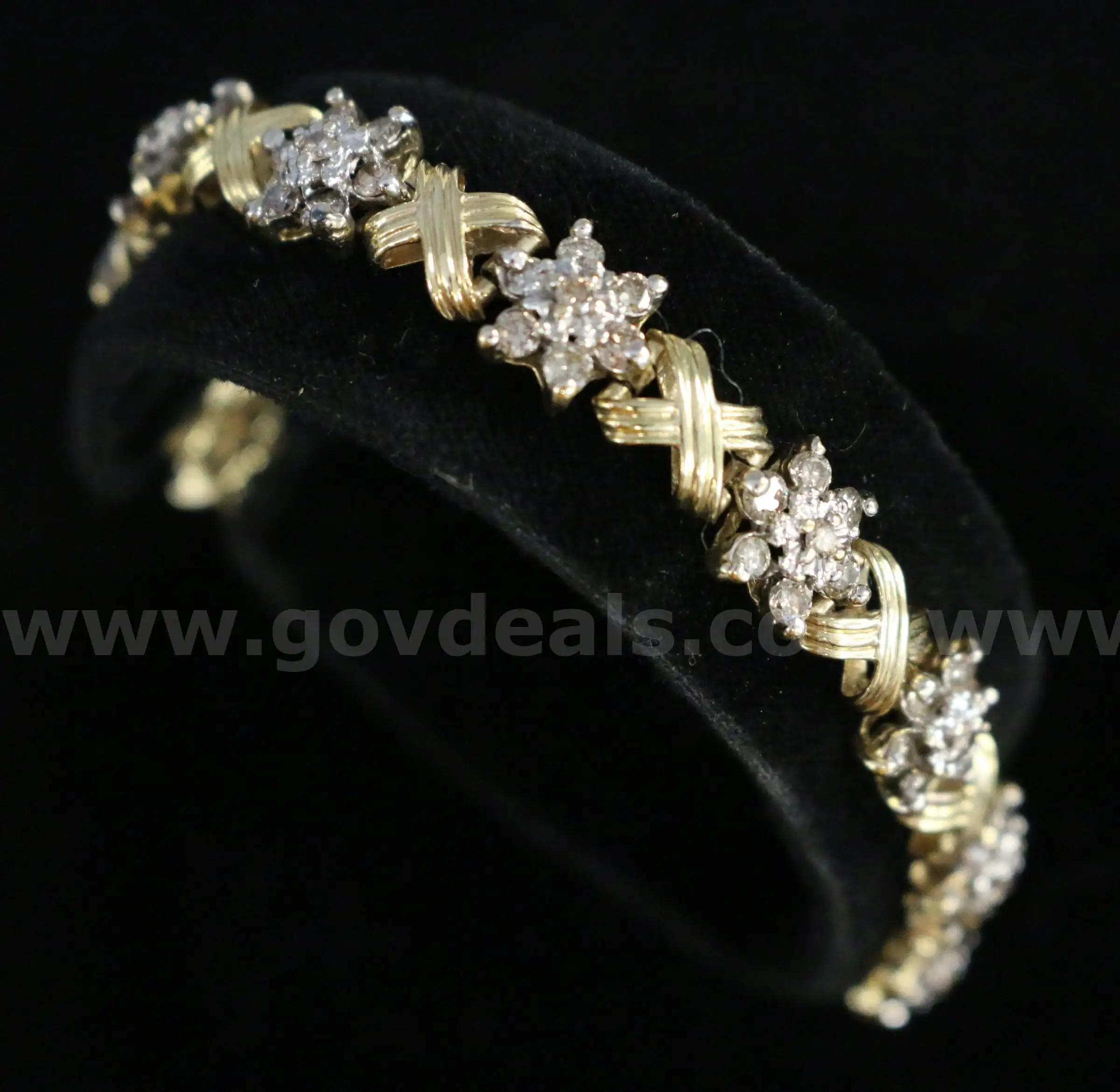 10K Yellow Gold XO Diamond Tennis Bracelet 14.6 Grams