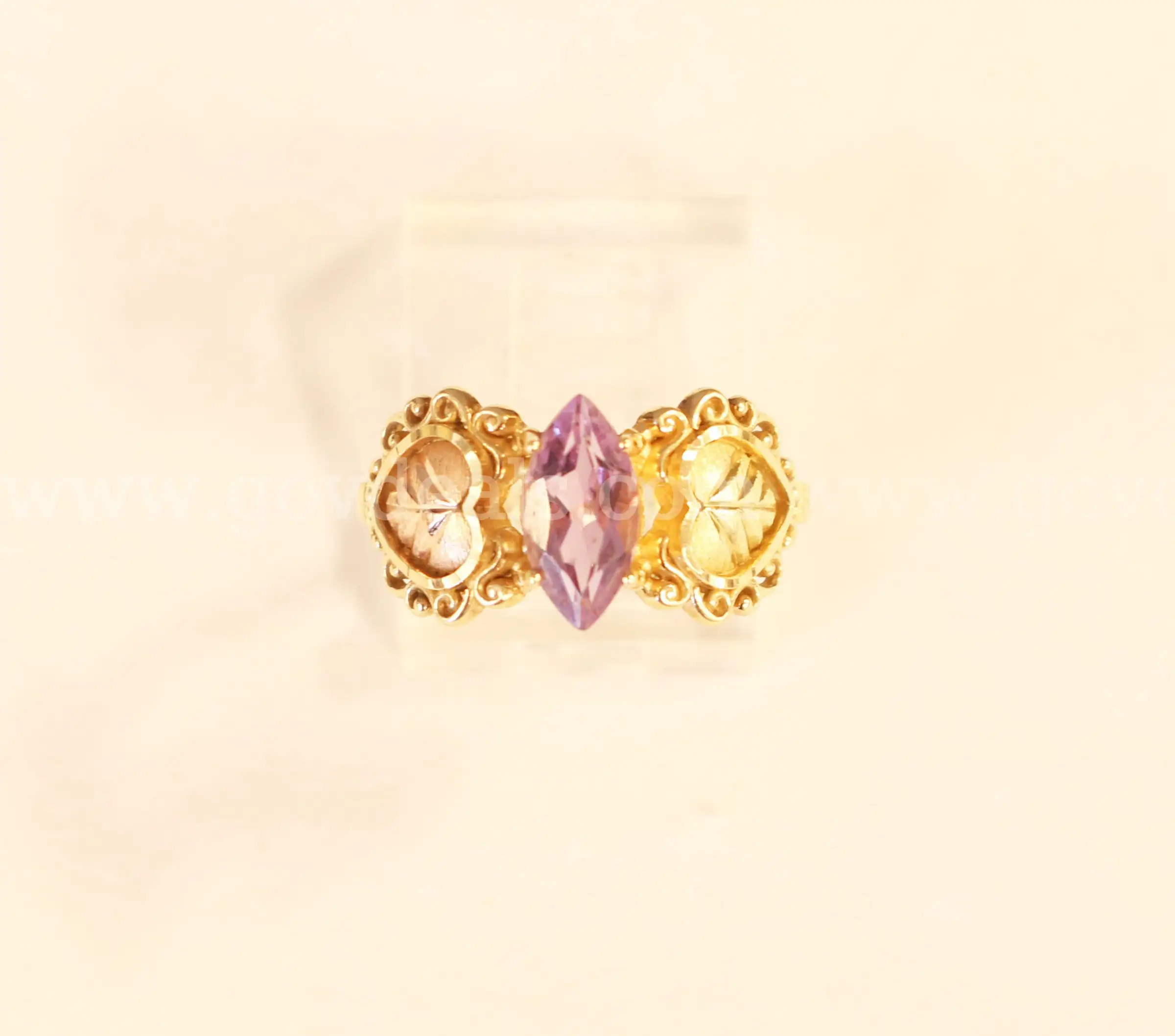 10K Tri-Color Gold Ring With Amethyst Stone 2.4 Grams