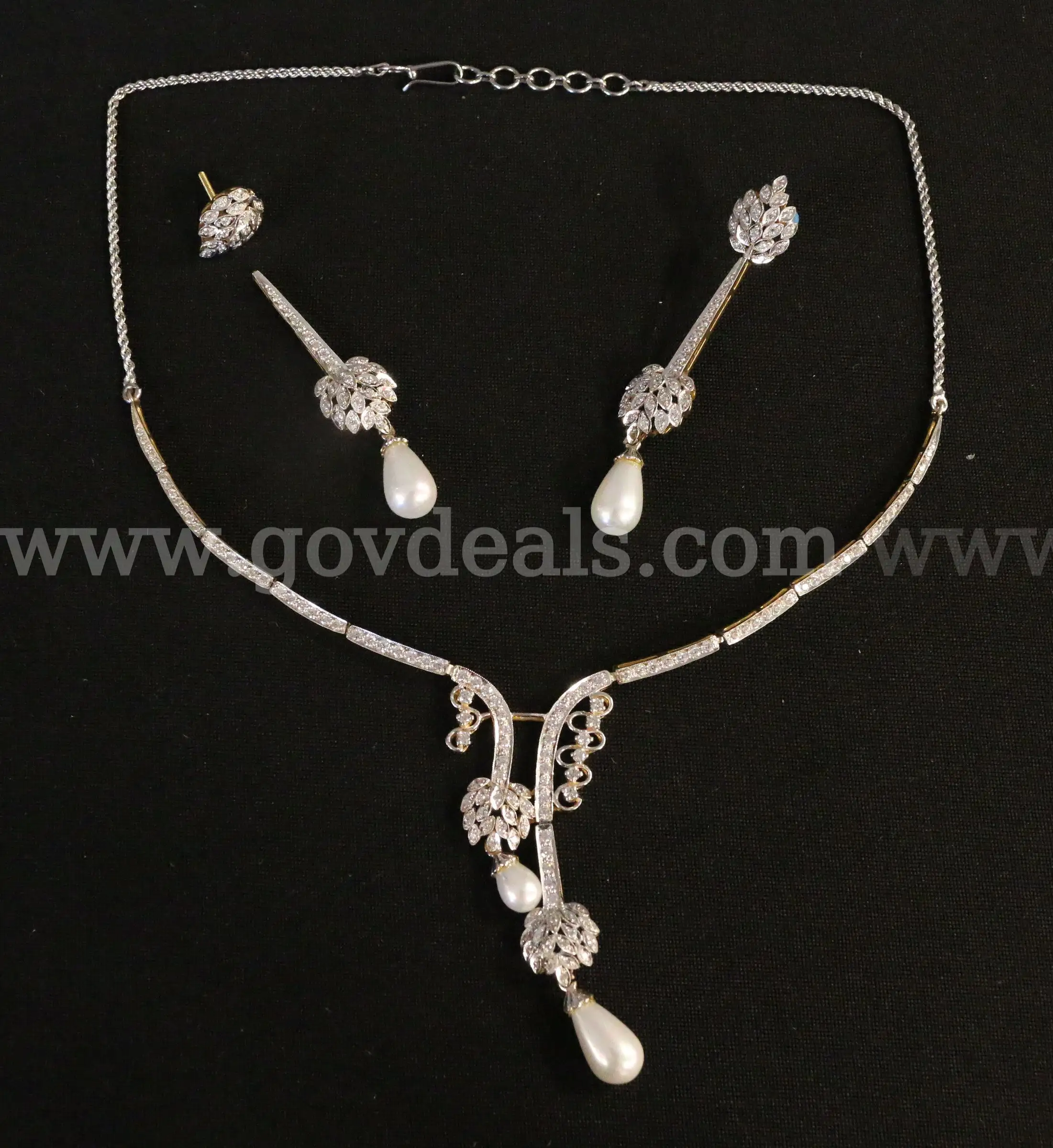 20K Y G Necklace Earring & Ring Set W Imitation Pearls & Cubic Zirconia s 35.8g