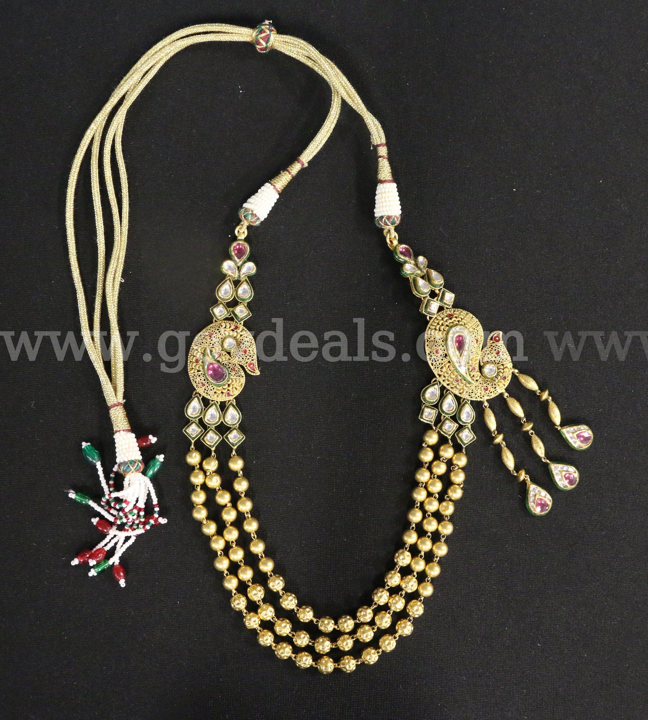 22K Y G Necklace & Earring With Green Red & White Enamel Accents 81.7 Grams