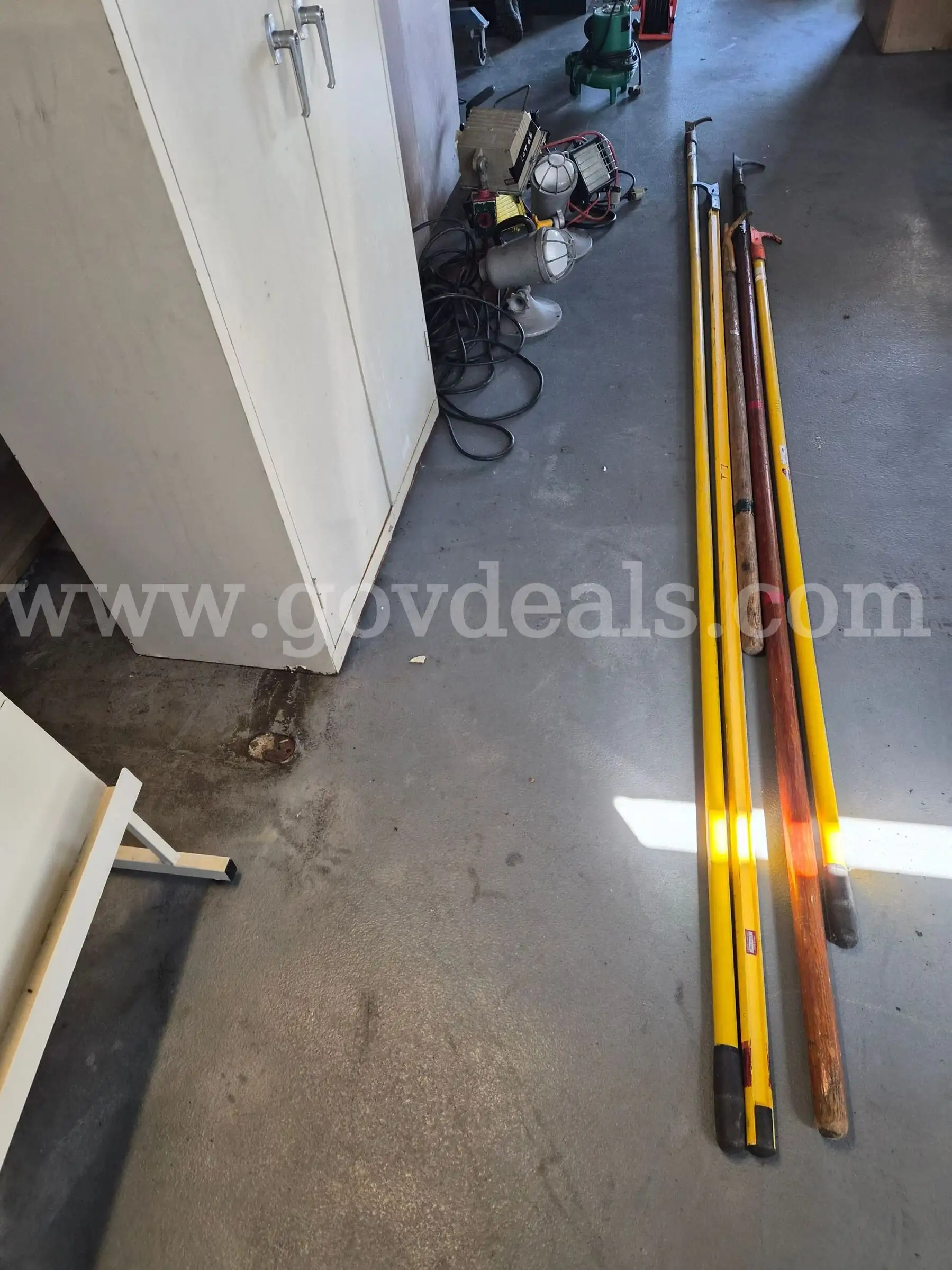 LOT OF PIKE POLES