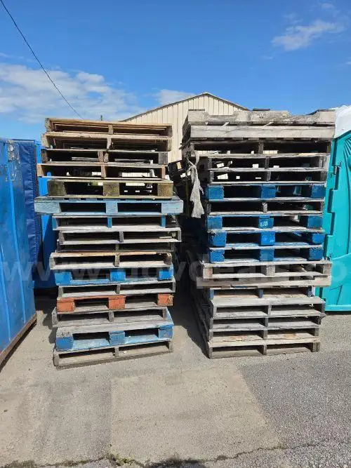 Lot of approx 140 Wooden Pallets