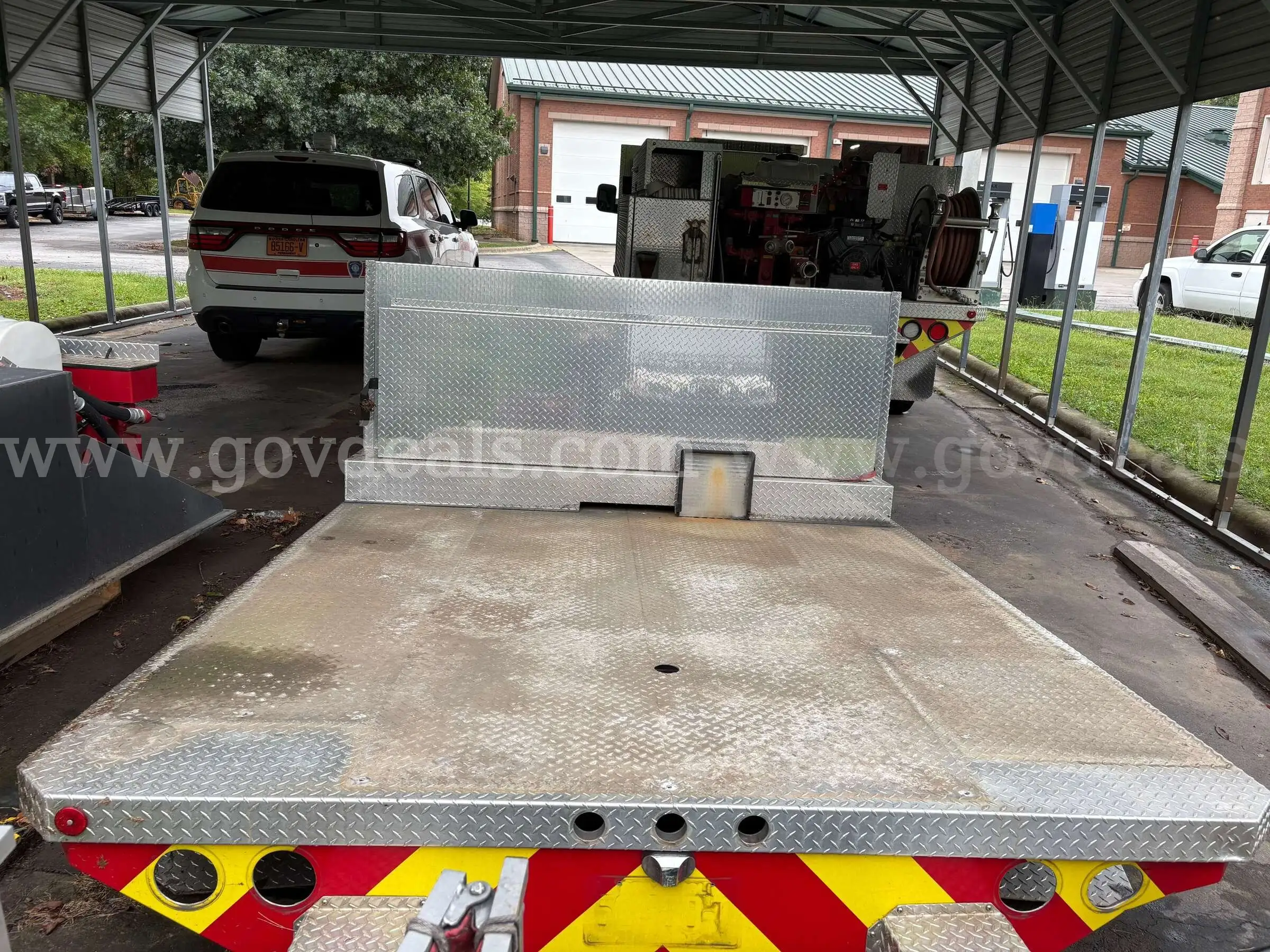 Custom truck bed
