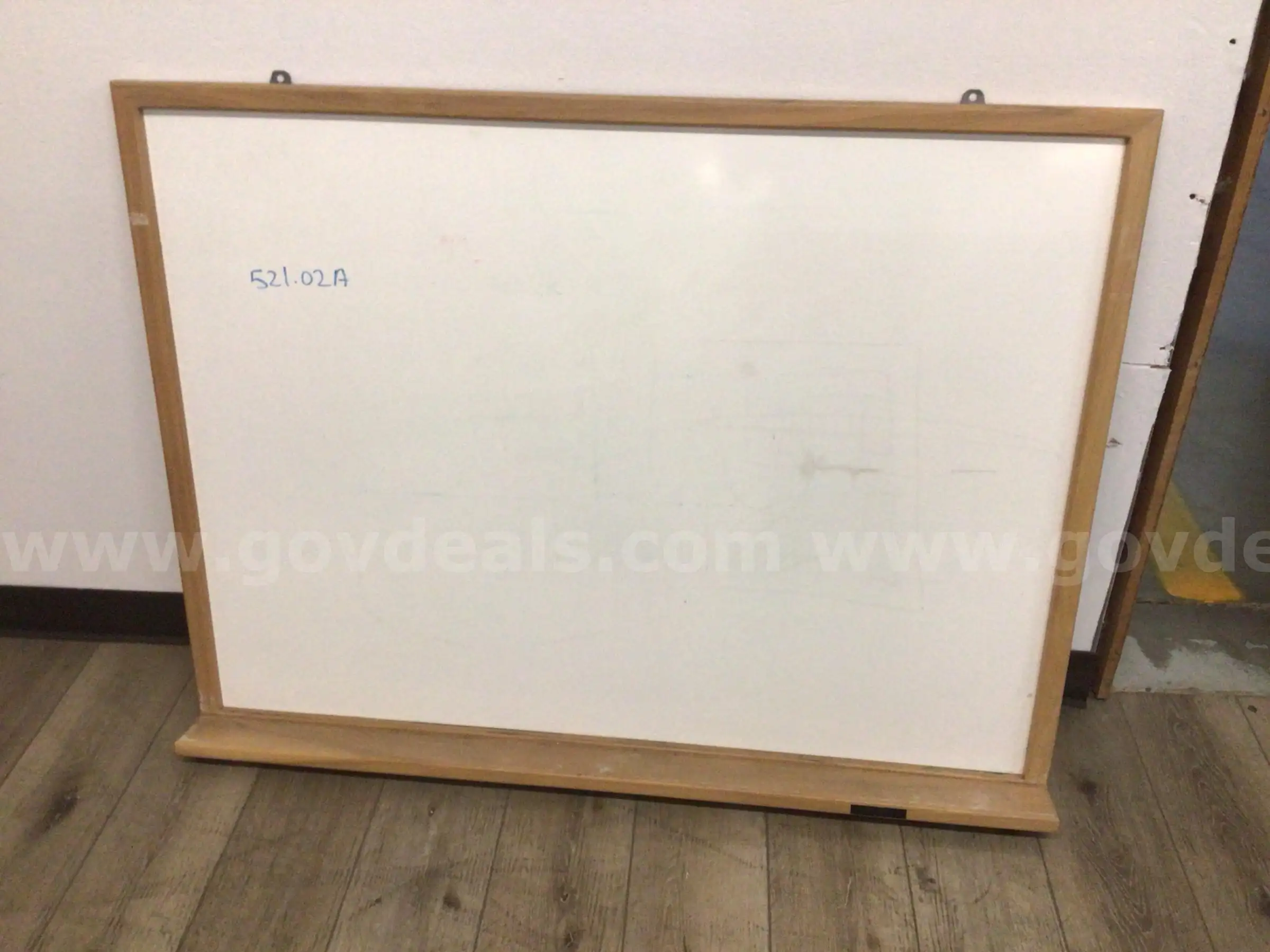 Dry erase board