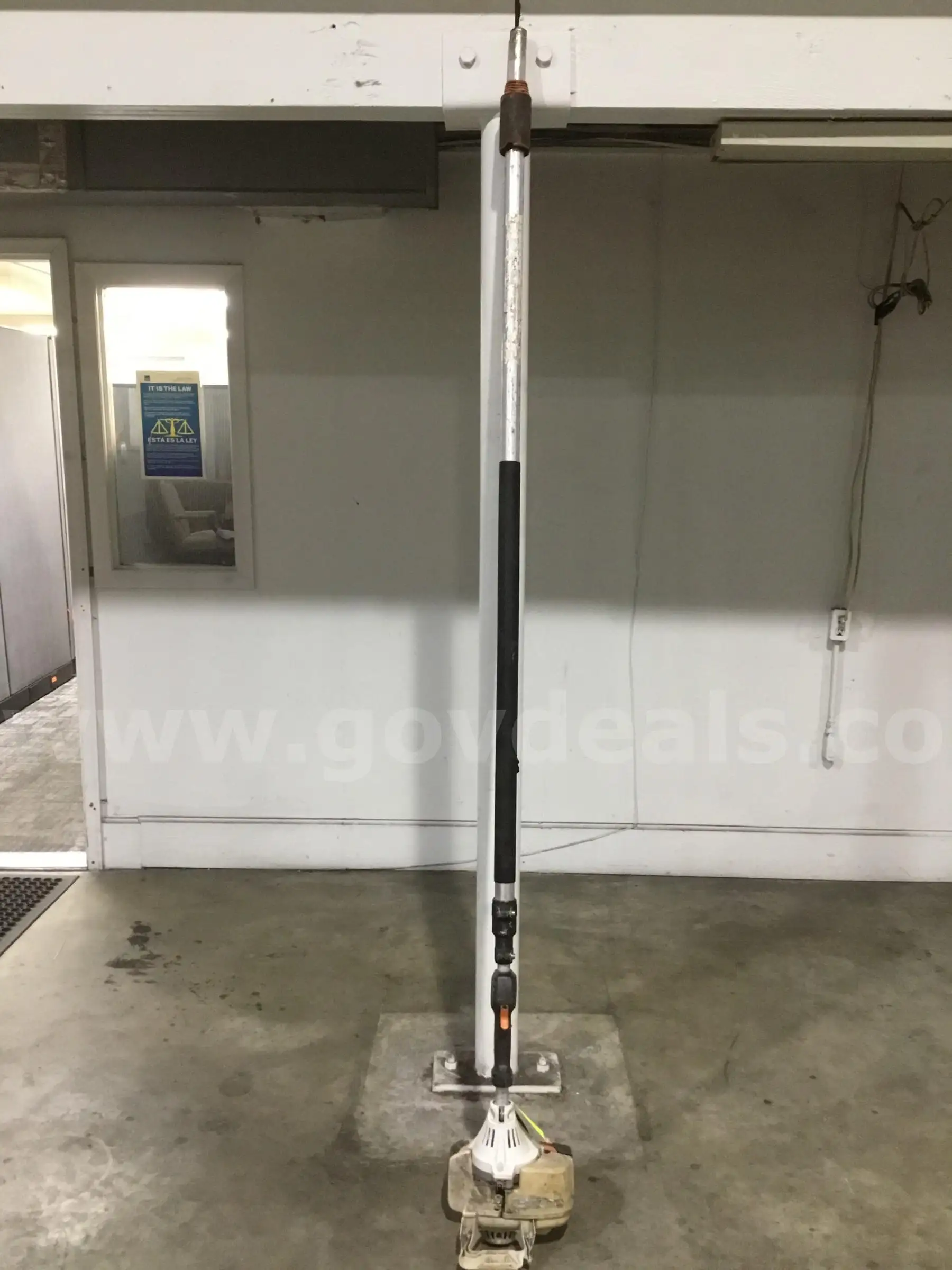 7 ft N92810 (SALEM) pole saw (BLADE SAW IS DETACHED) DH