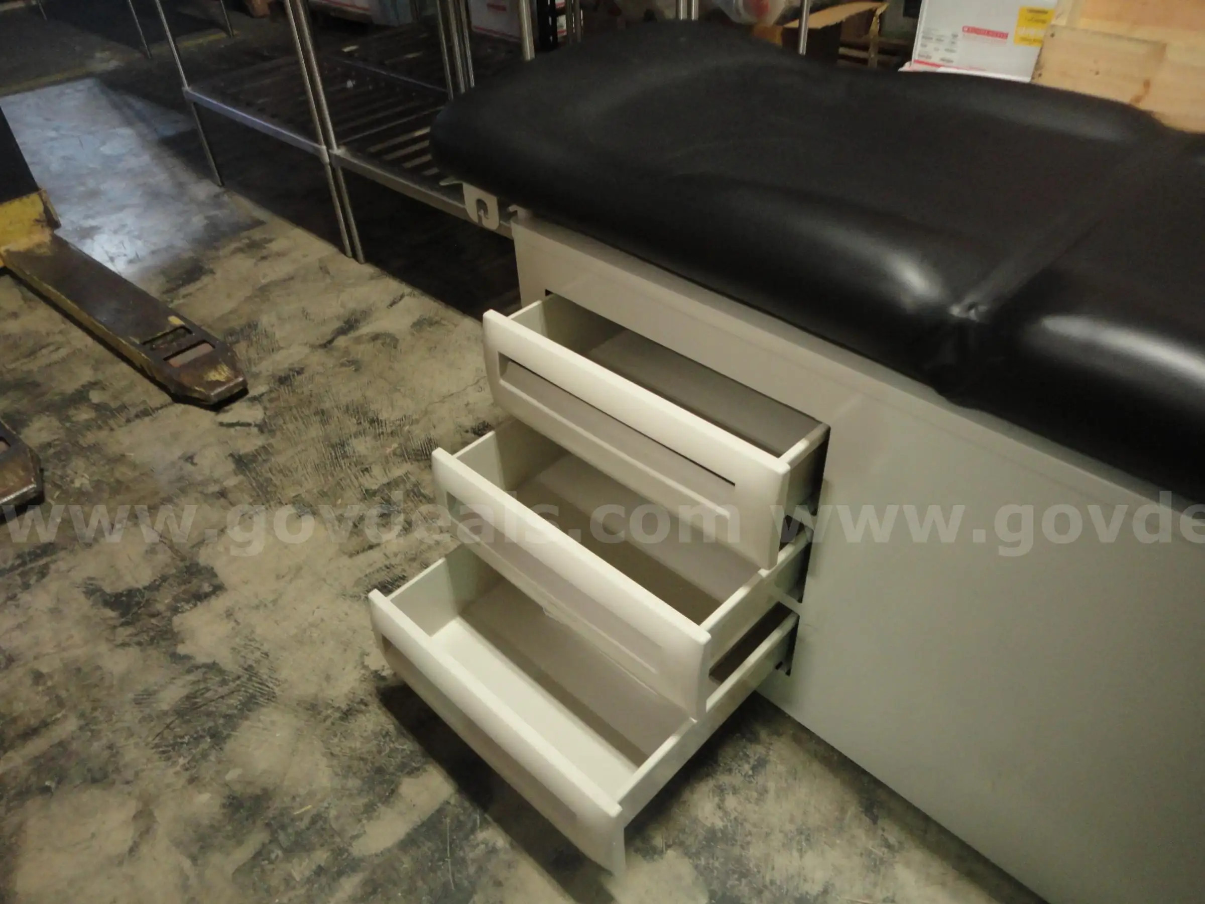 UMF Medical Exam Table