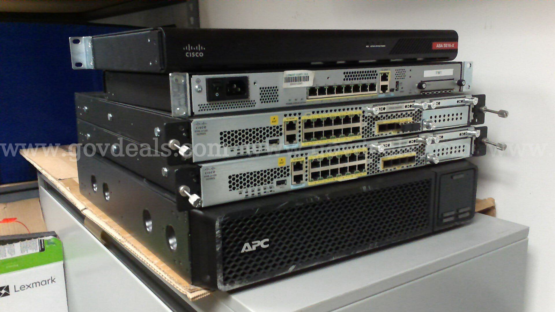 Cisco ASA5516-FTD-K9 switches Cisco FPR2130-NGFW-K9 firewall APC SRT1500XLA UPS