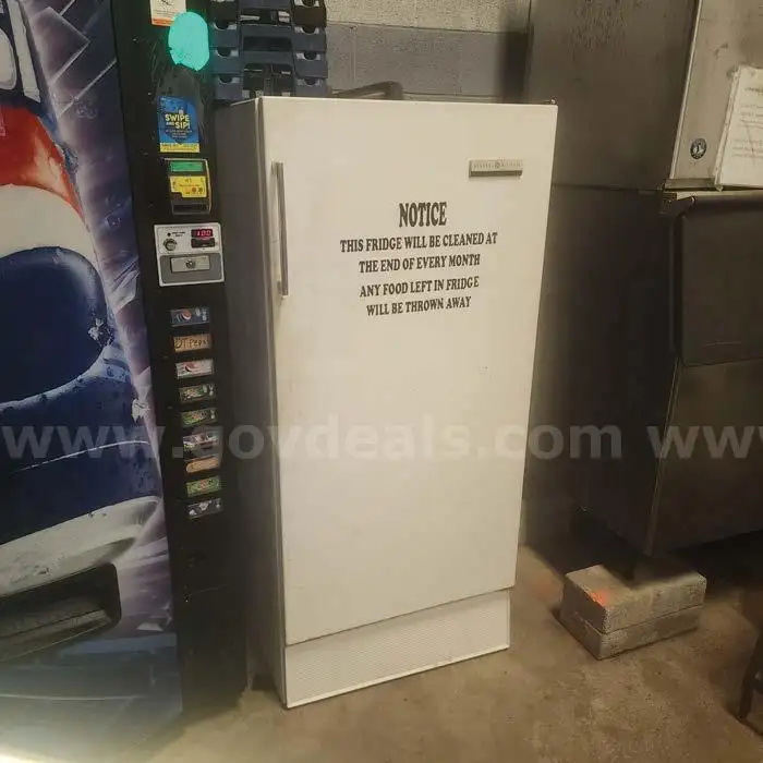 Refrigerator
