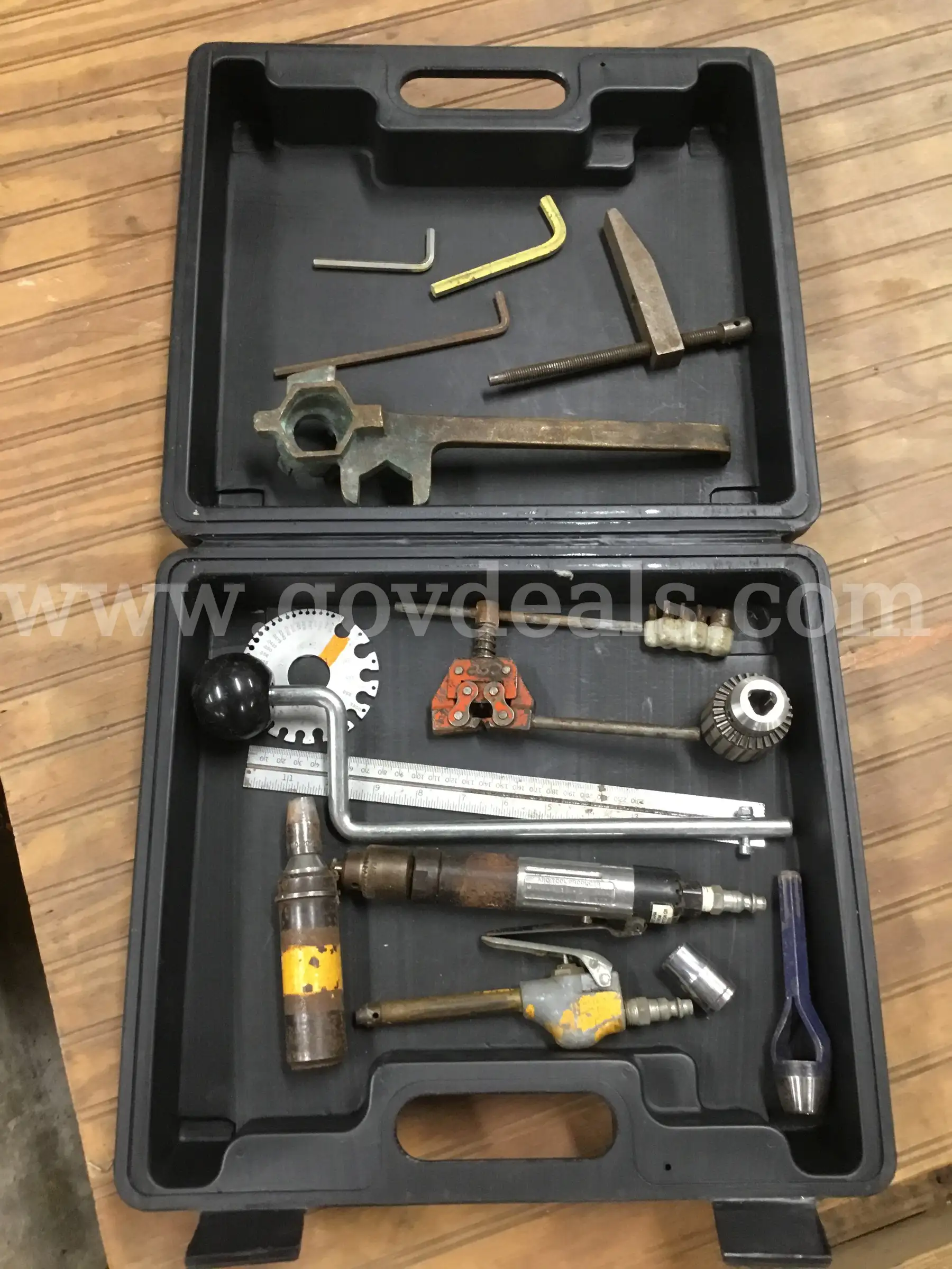 Lot of misc tools-black Napa case DH
