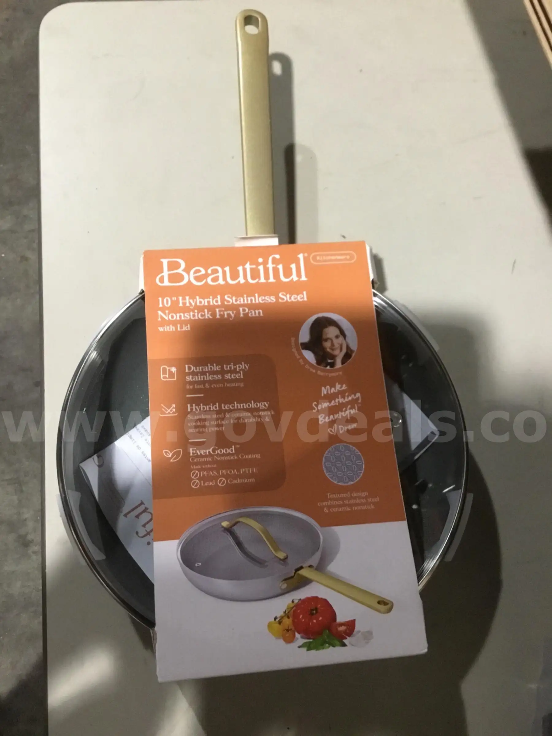 10 inch non stick frying pan “DH”