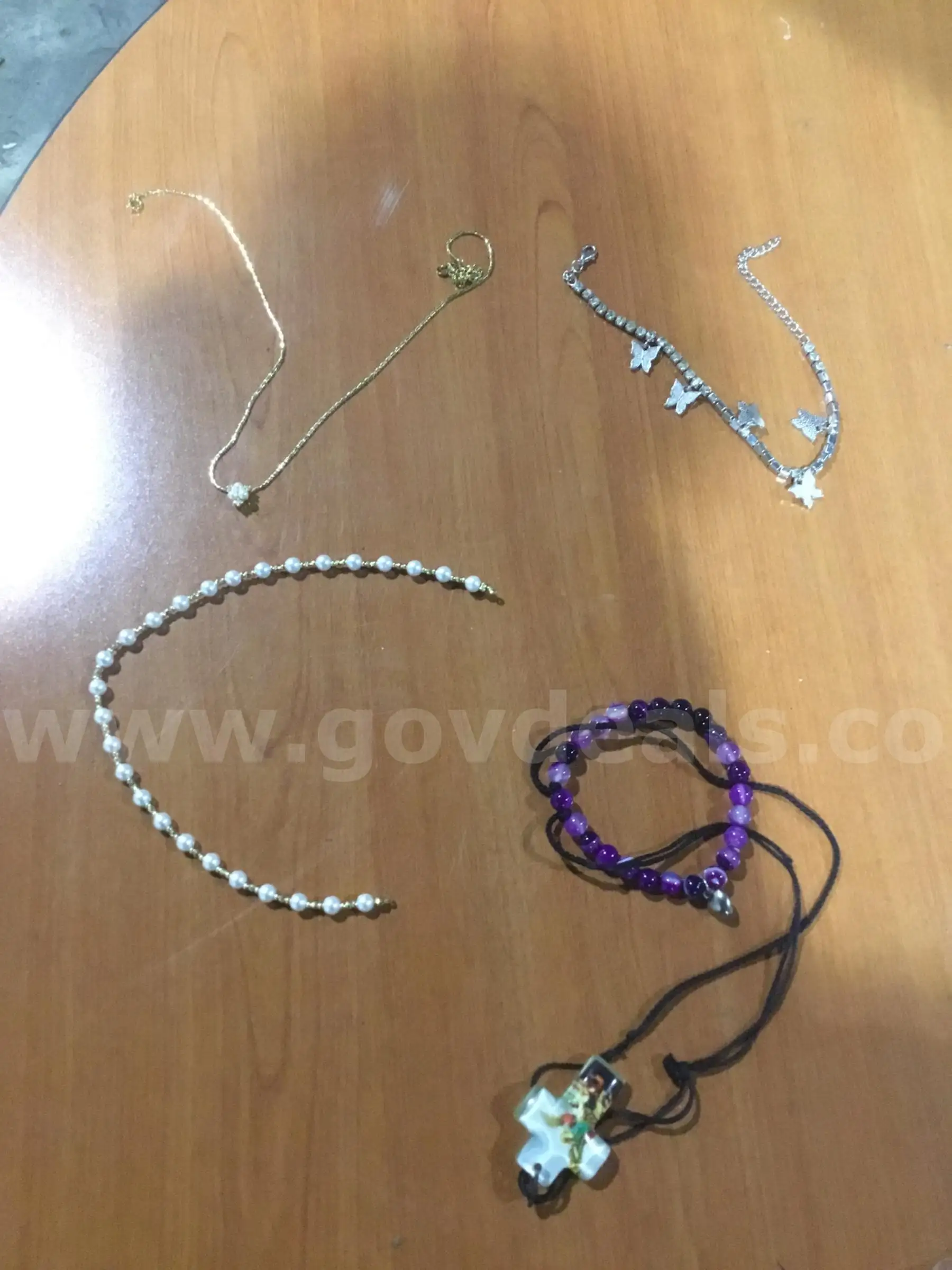 Lot of jewelry “DH”