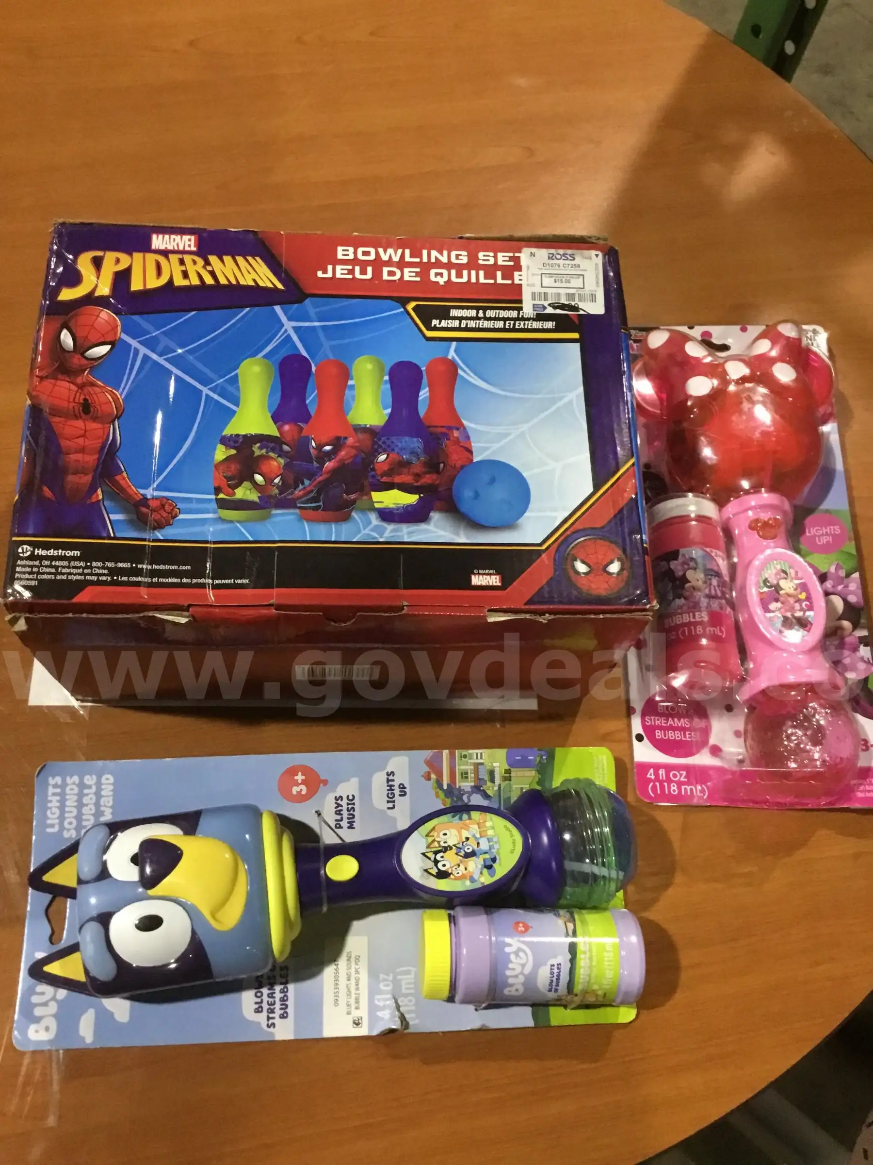 Lot of items-Spider Man bowling set Minnie Mouse bubbles DH