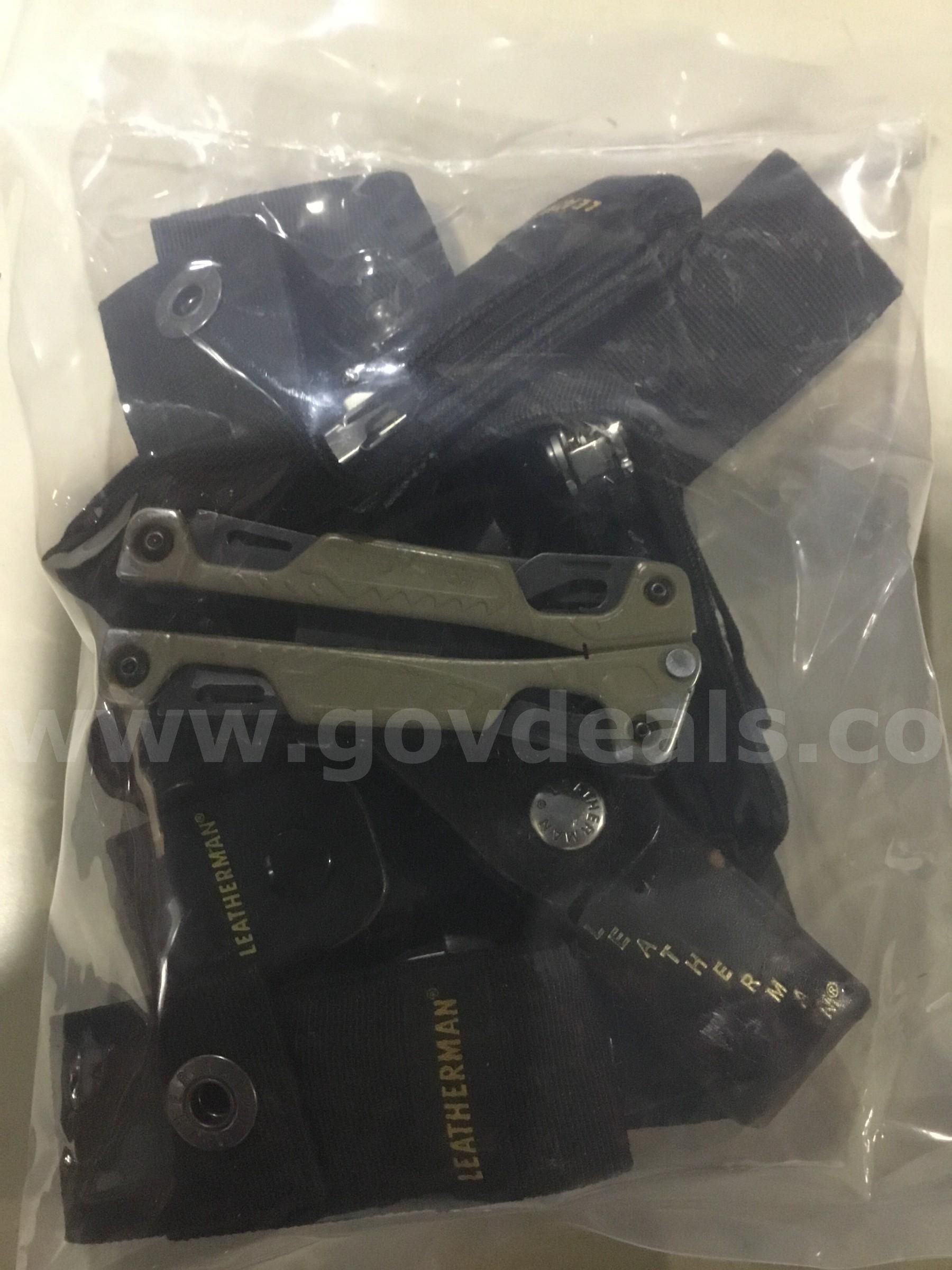 LEATHERMAN LOT