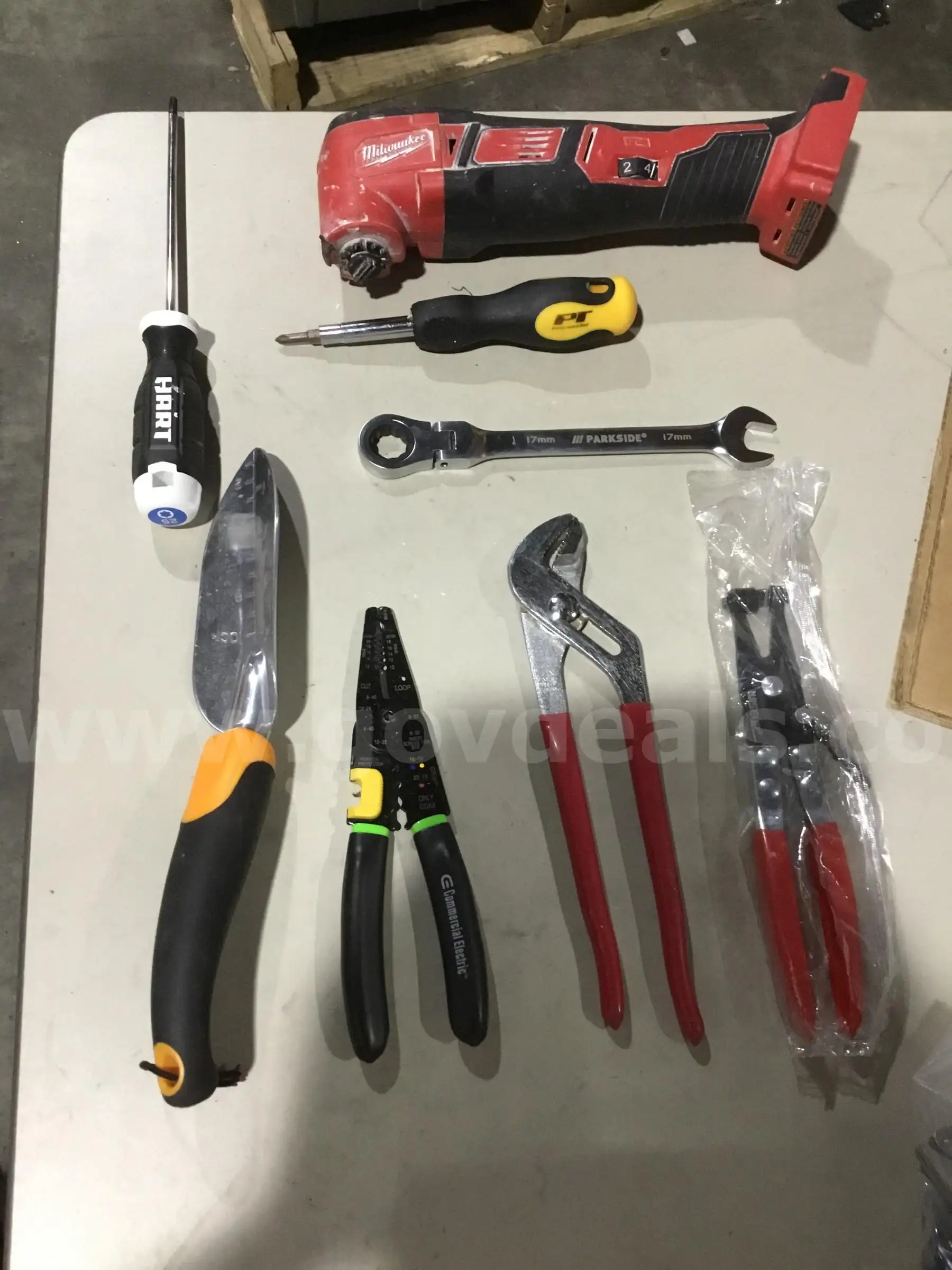 Lot of items-red & black power tool (NO BATTERY INCLUDED) DH