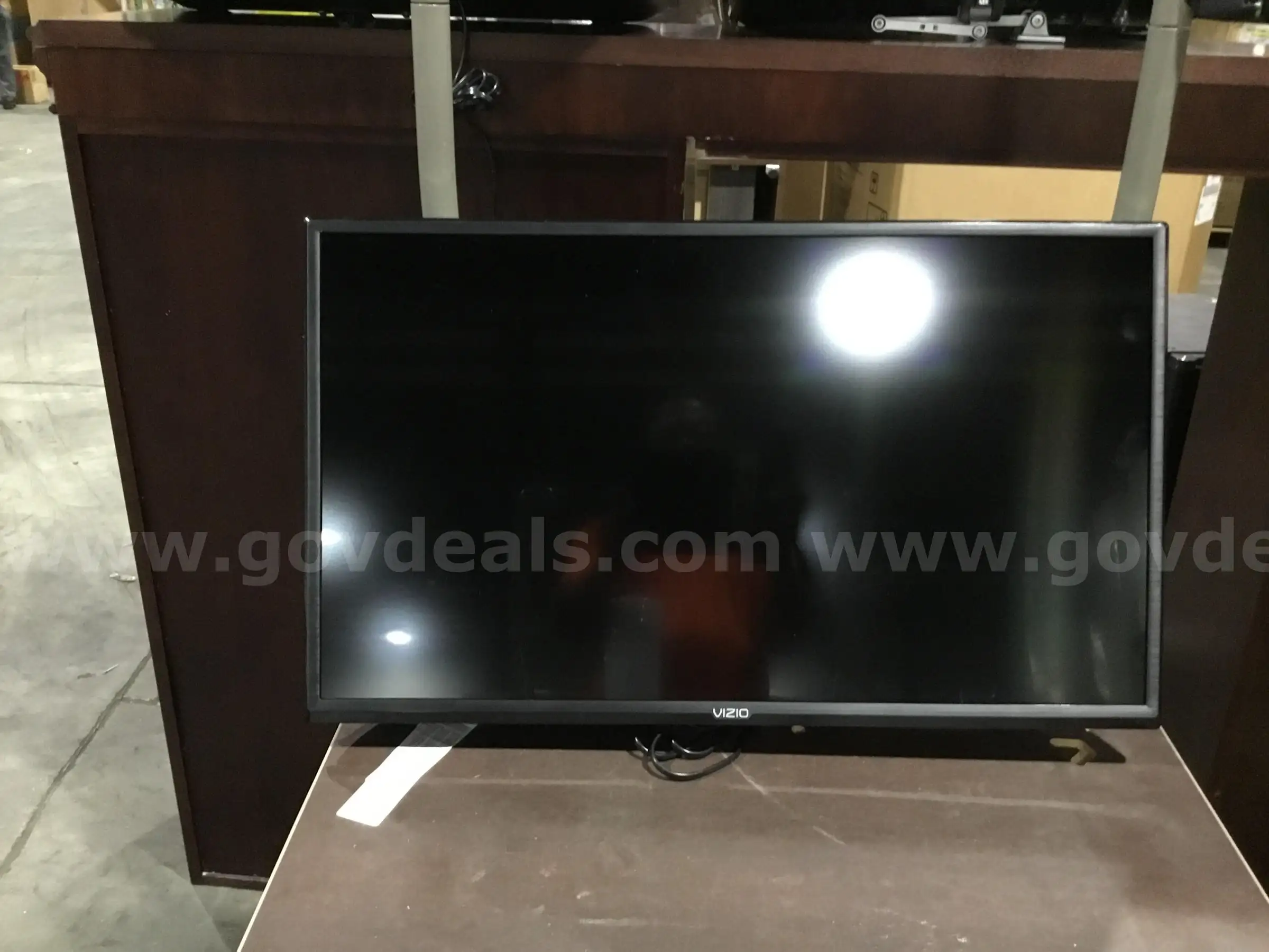 VIZIO 33 Flat Screen T.V.