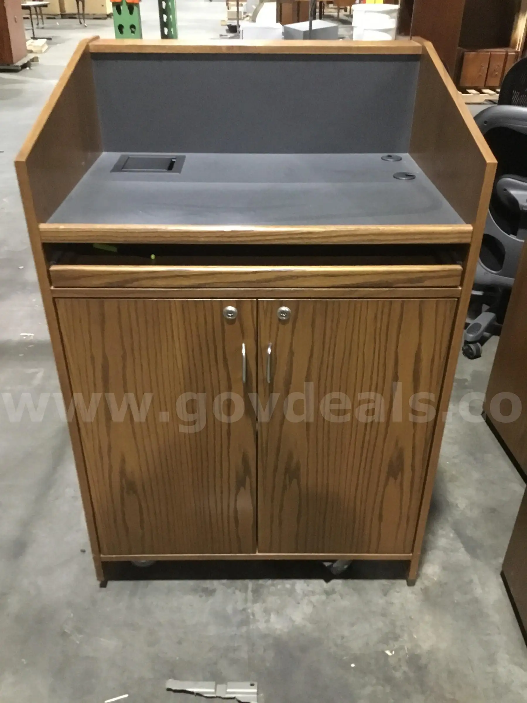 32 (LENGTH) x 47 (HEIGHT) brown hardwood podium stand DH