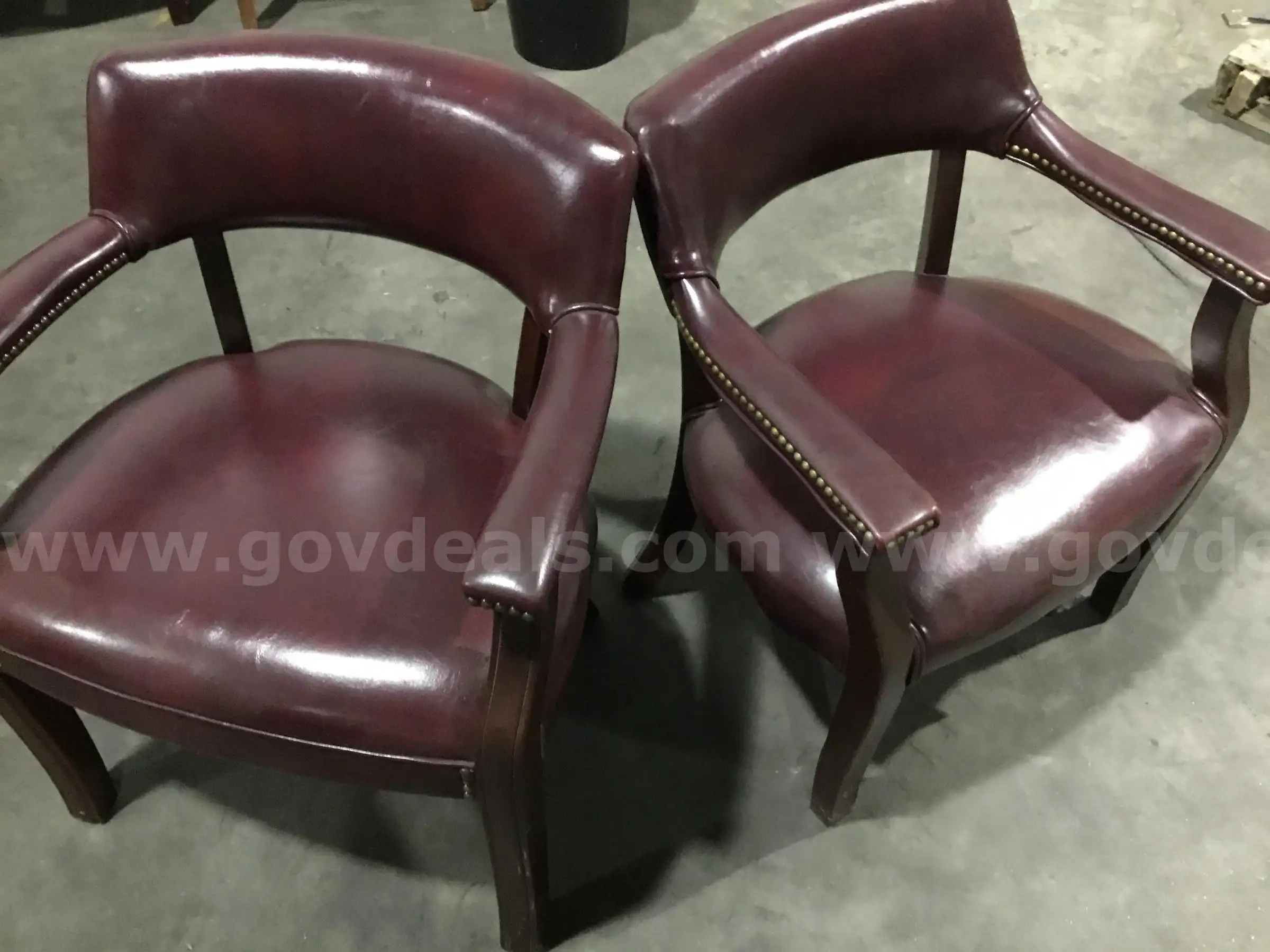 1 Lot of Leathers Chairs (2)