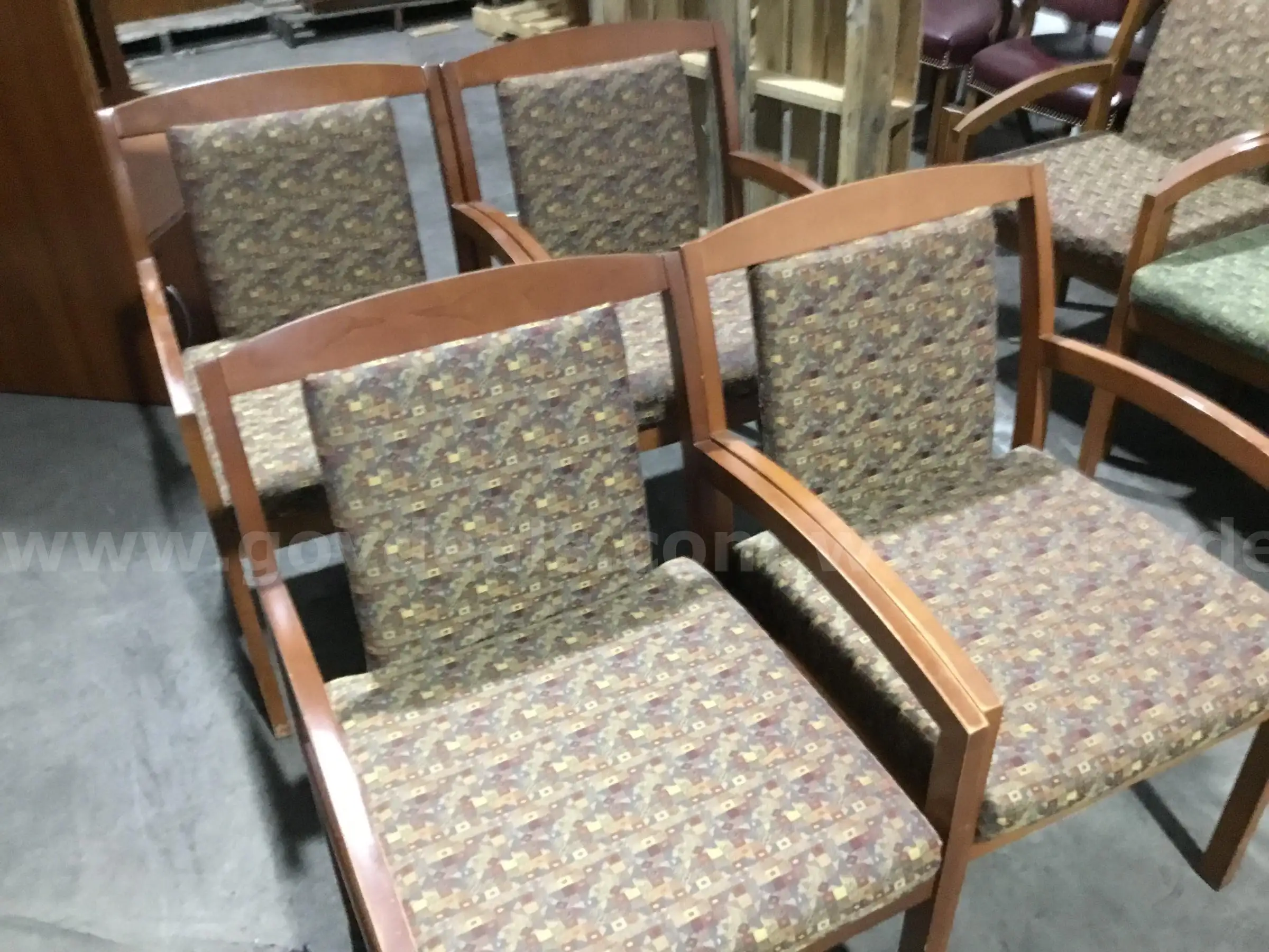 1 Lot of Wooden Chairs