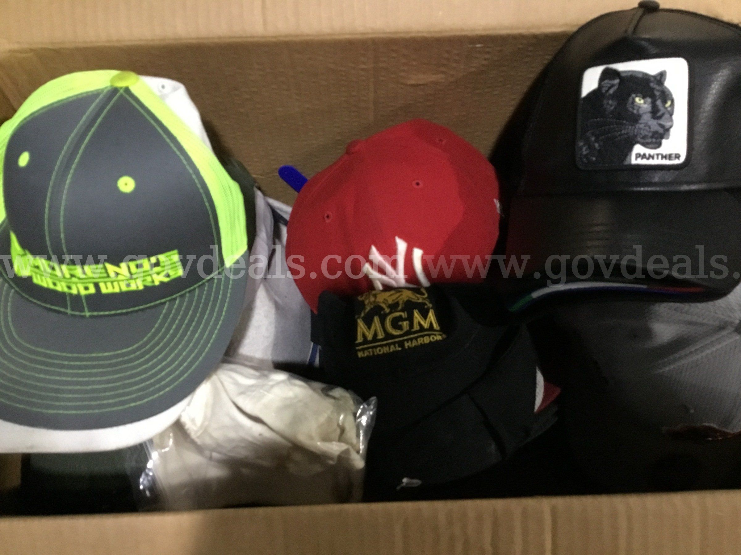 1 Lot of Assorted Baseball Caps