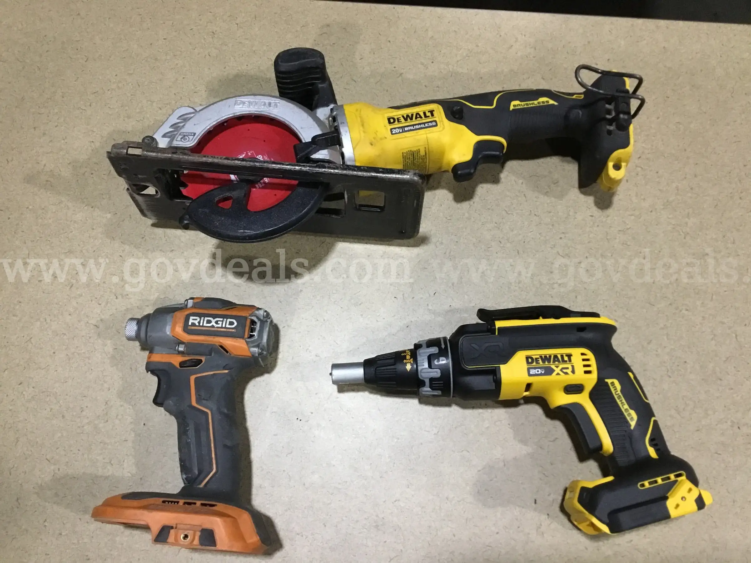 1 Lot of Assorted Cordless Power Tools