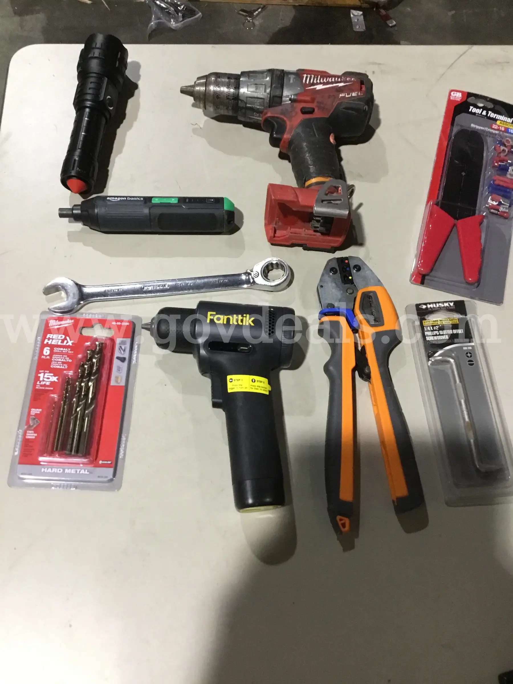 Lot of tools-black & green stick screwdriver (IT TURNS ON) DH