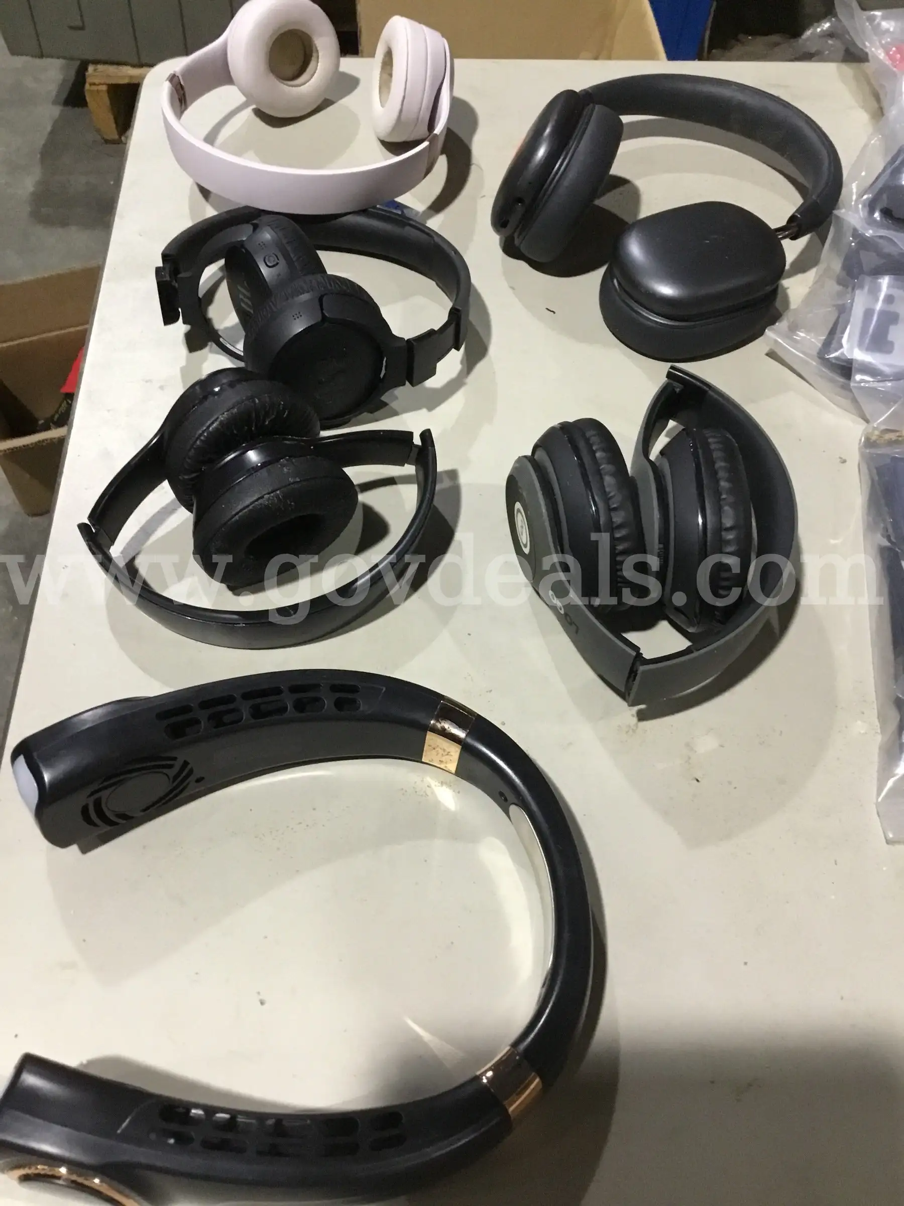 6 headphones-chrome diamond gold headphone DH