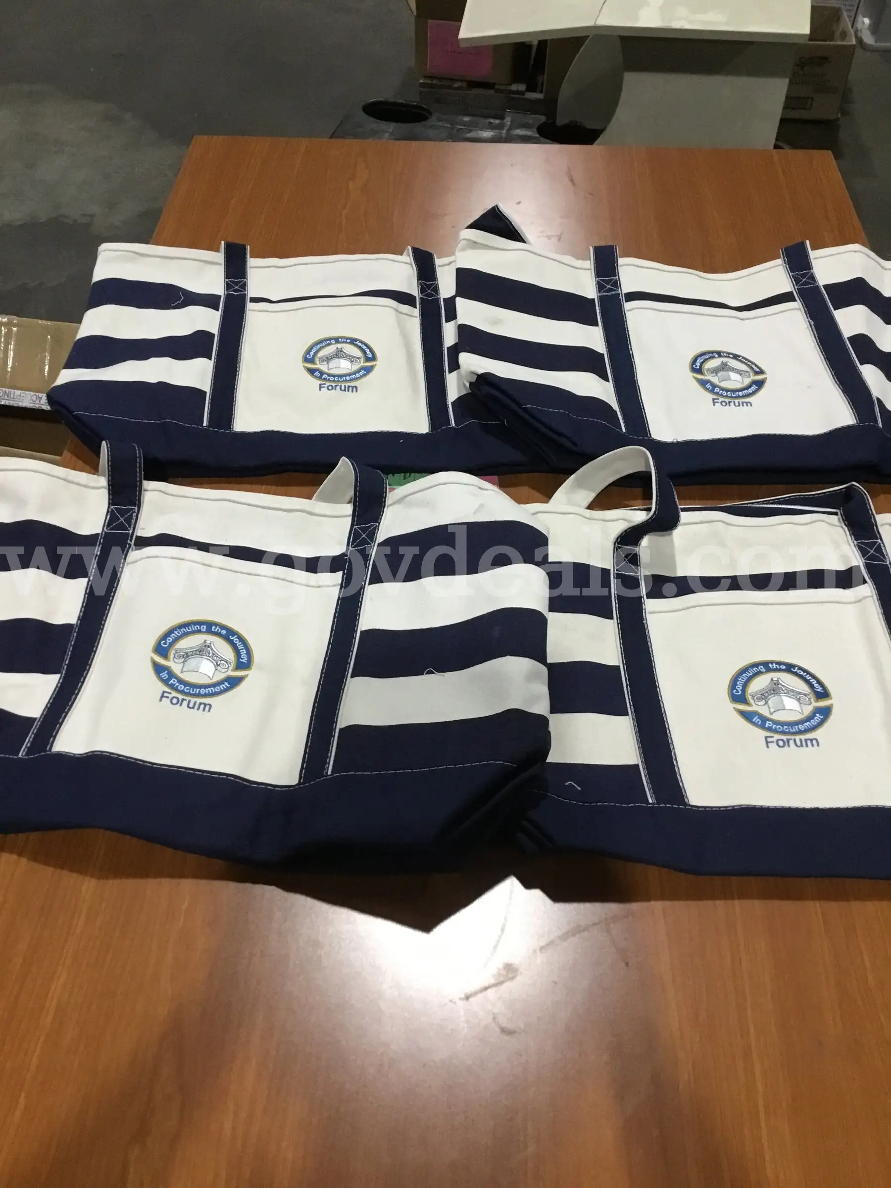 4 navy blue & white striped bags DH