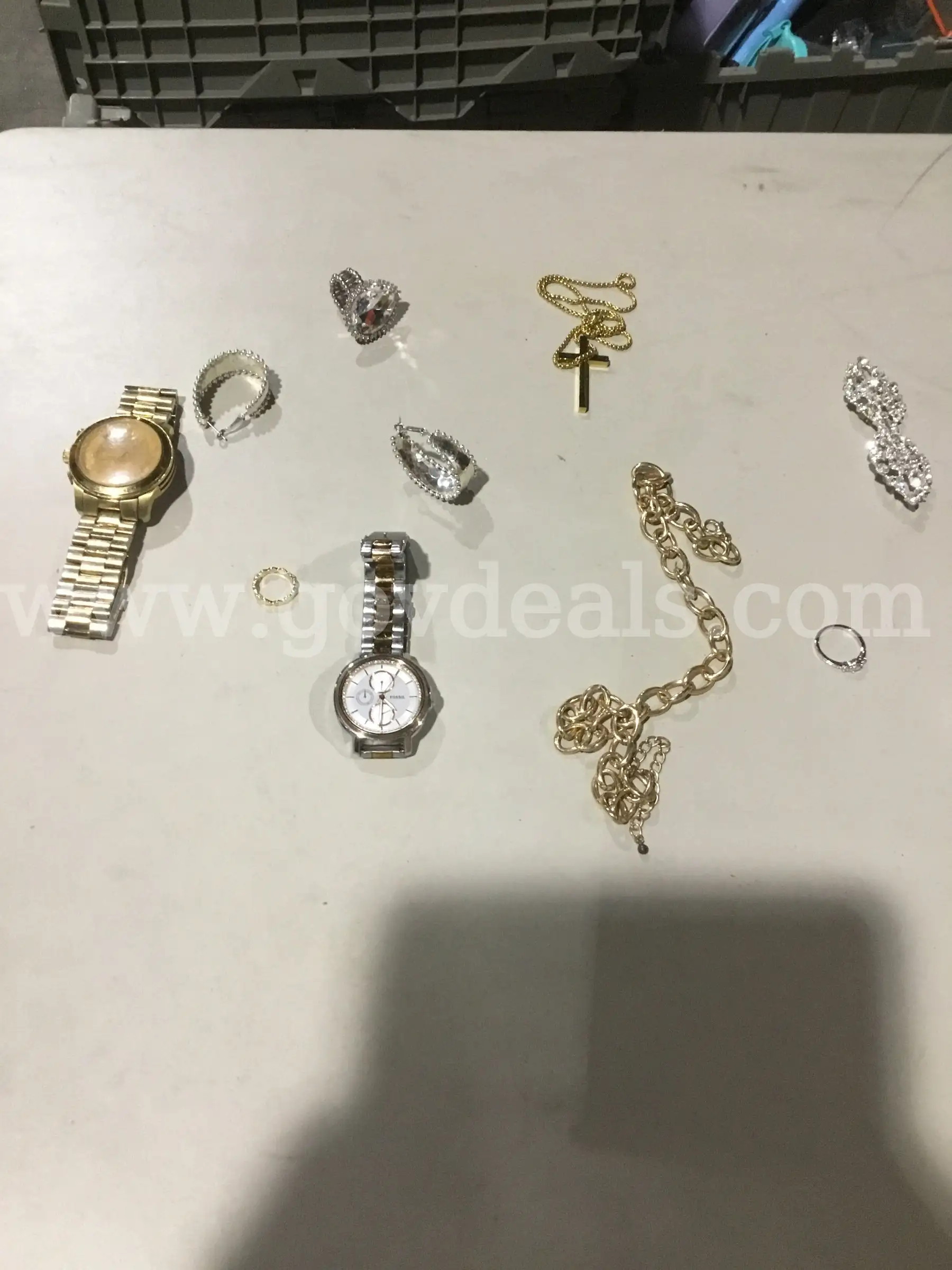 Lot of jewelry DH