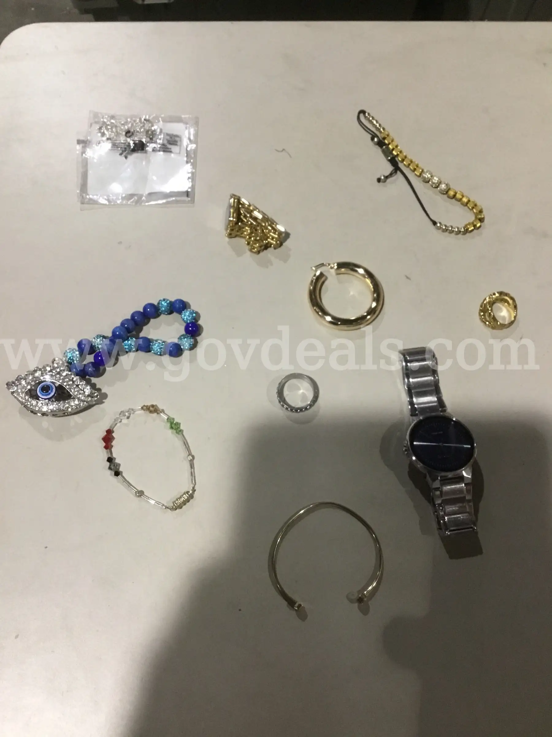 Lot of jewelry DH