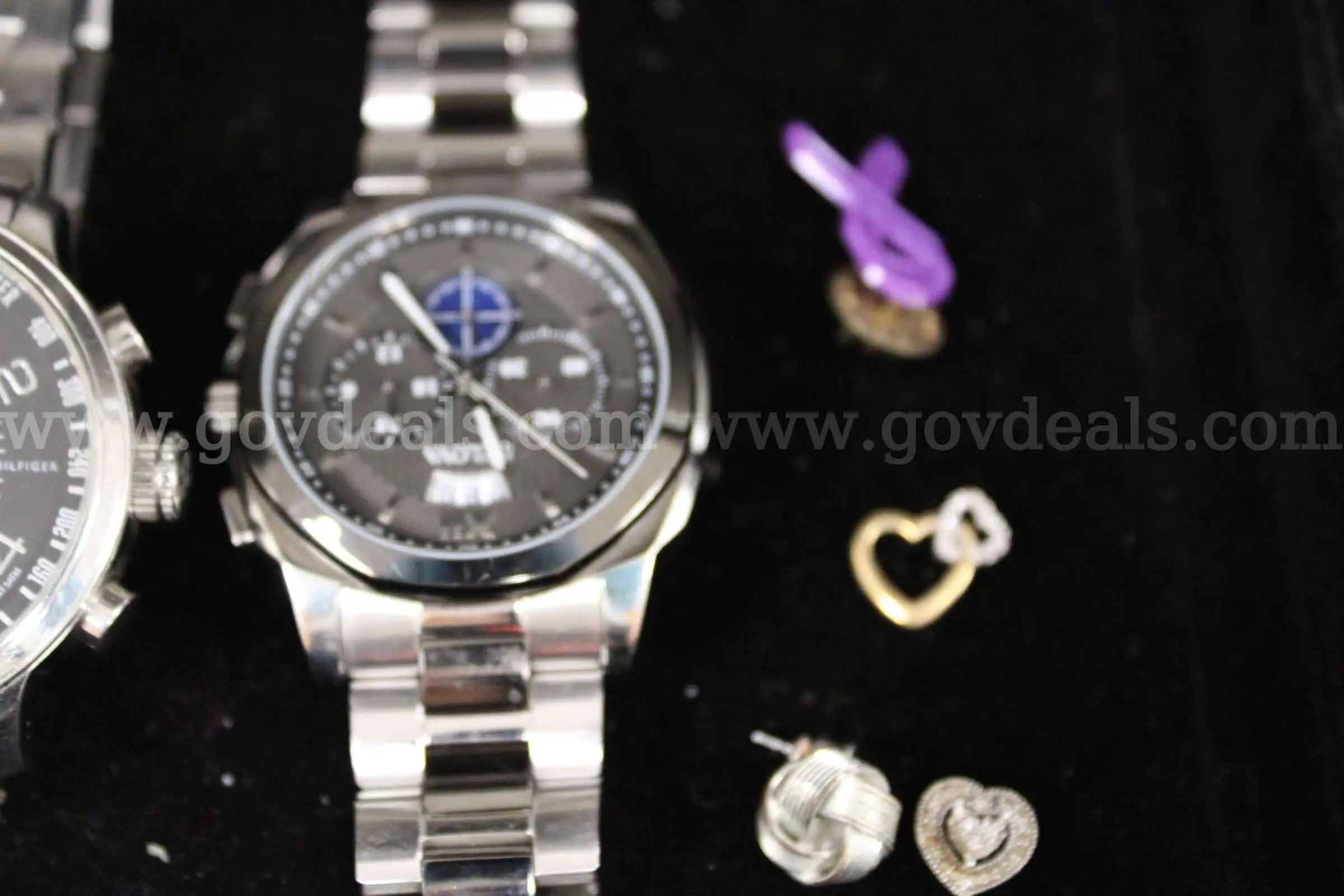 WATCH (3) BRACELET (1) MISC JEWELRY (5)