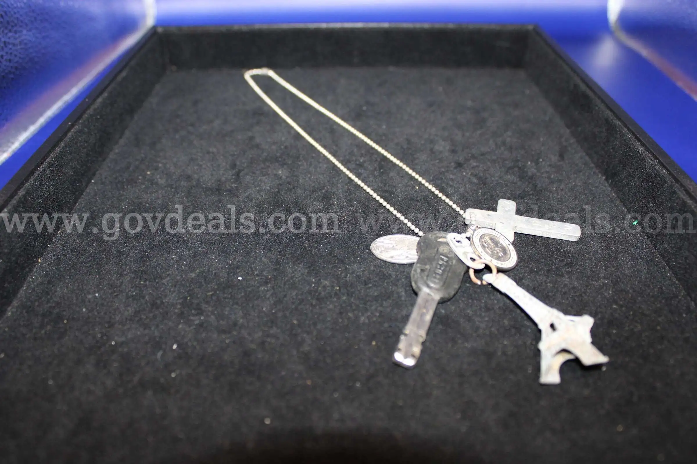 1 NECKLACE