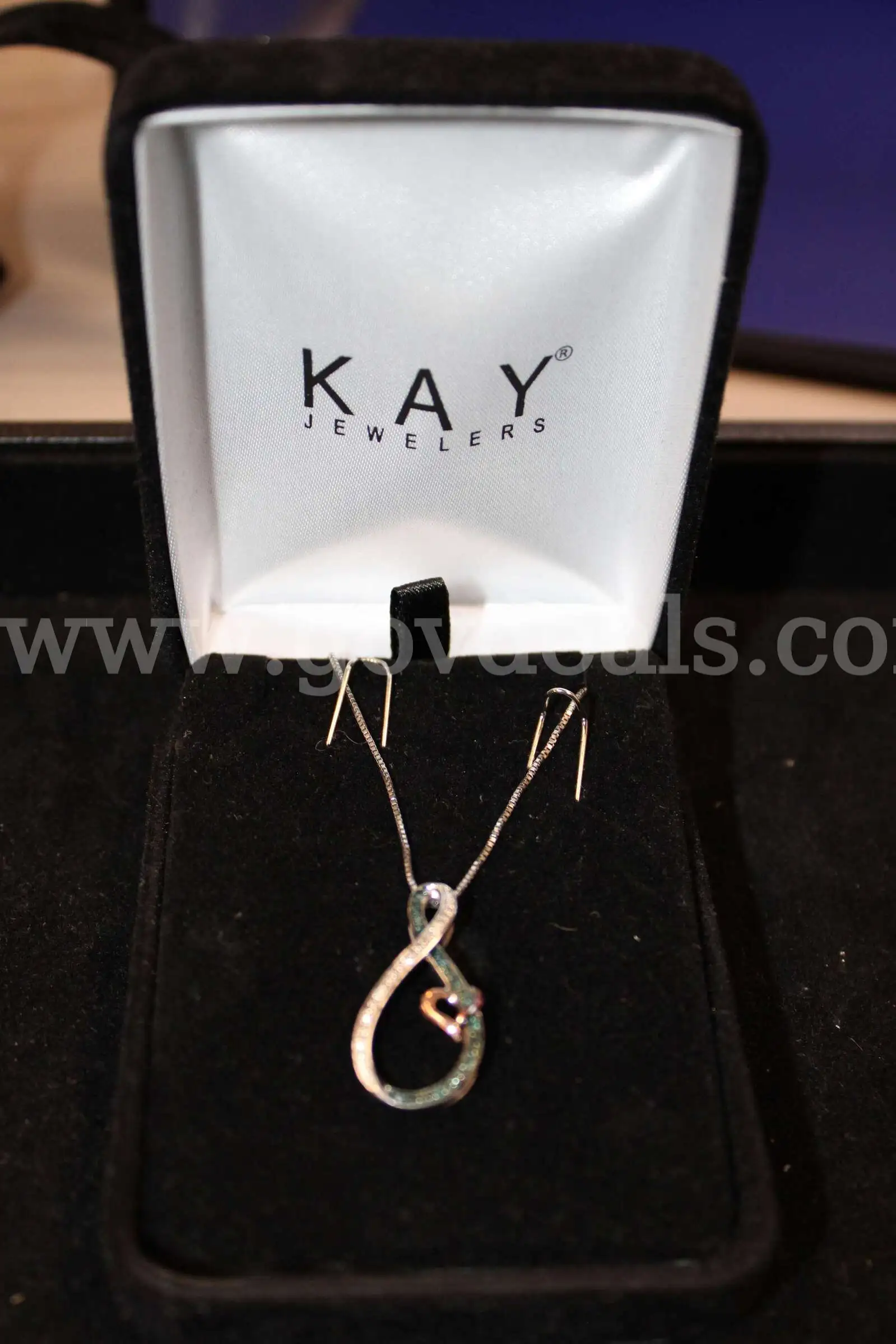 1 Necklace
