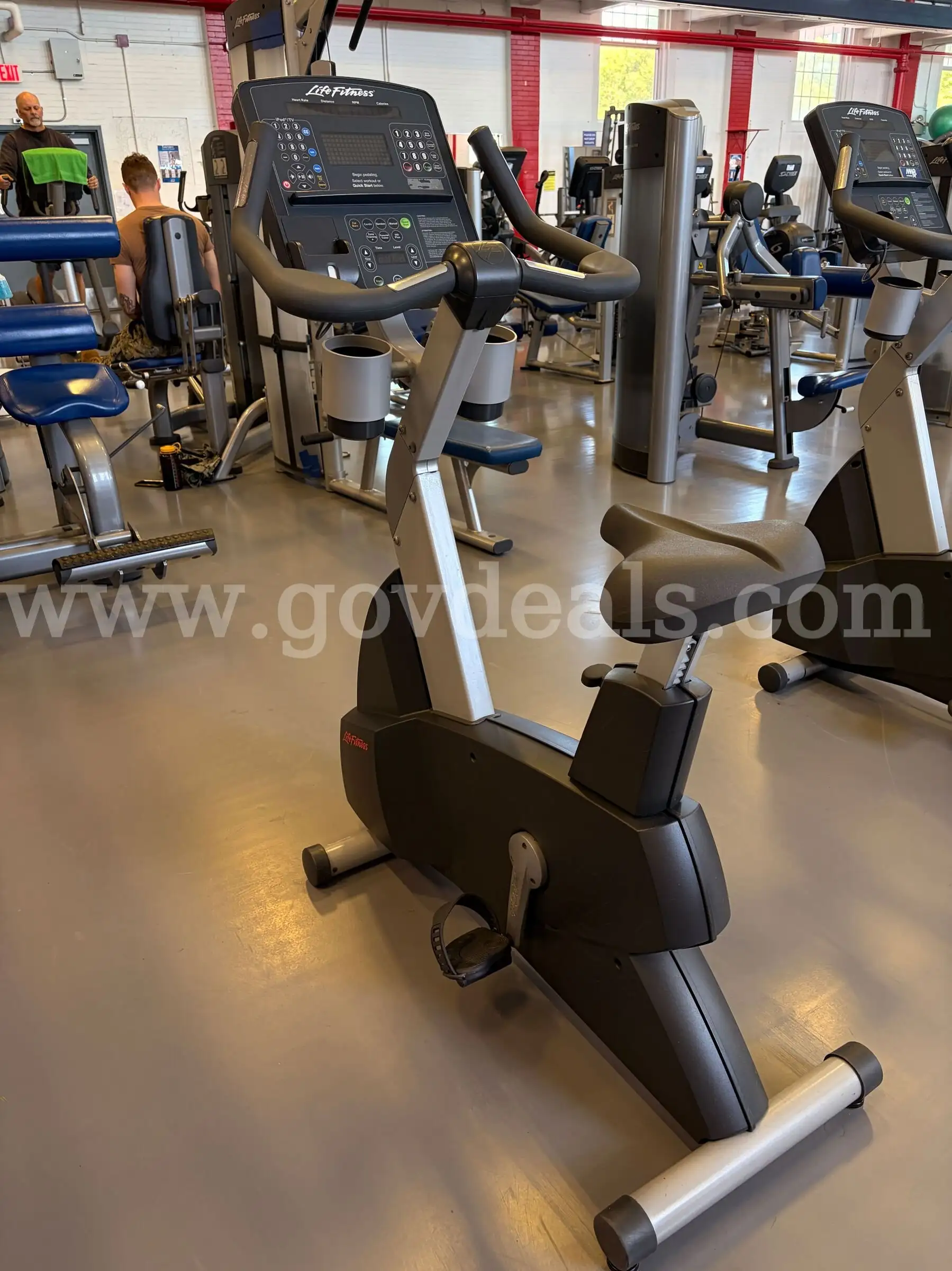 LIFEFITNESS BIKE