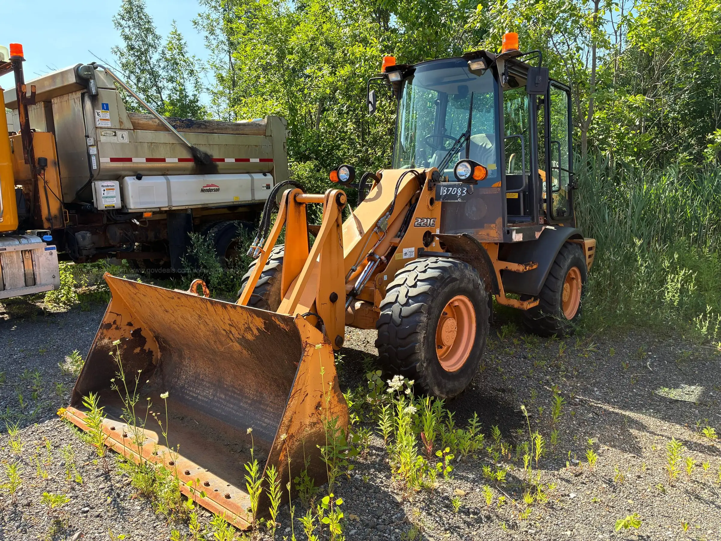 2013 Case 221E