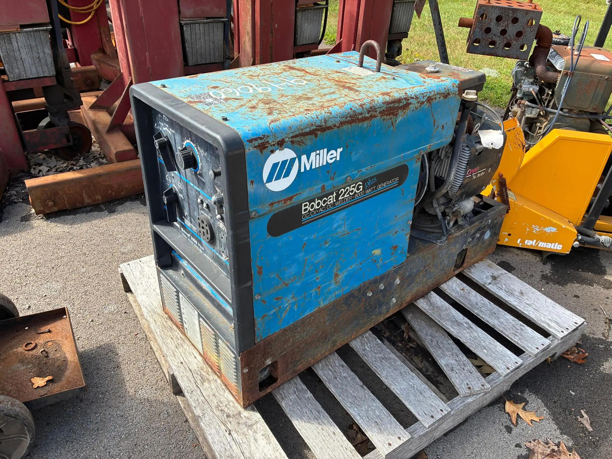 Miller Bobcat 225G Plus 8000 Watt Welder Generator