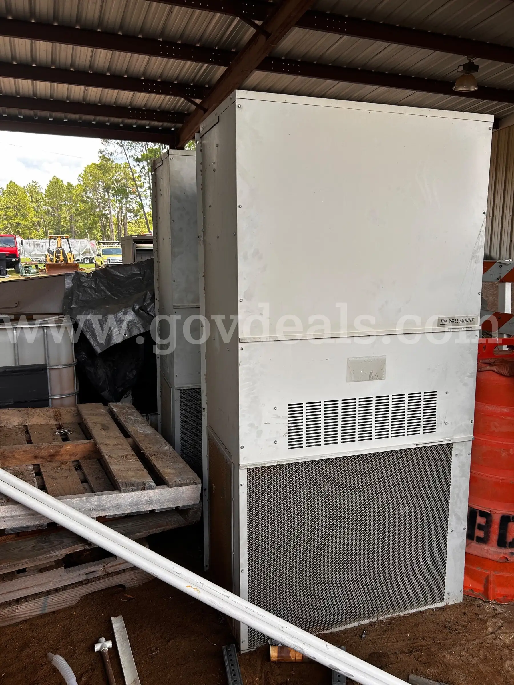 2 Air Condition Units