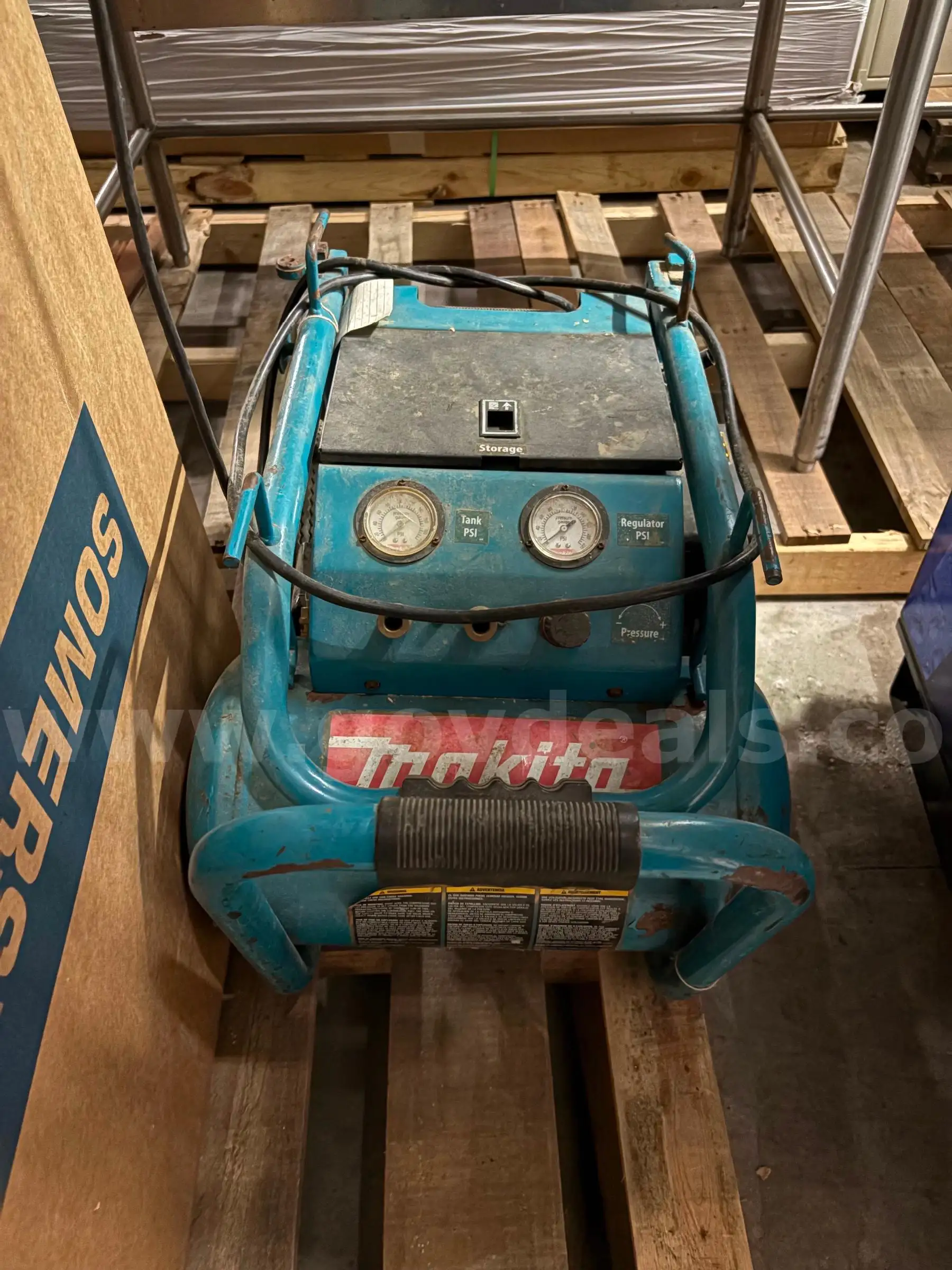 Makita Compressor