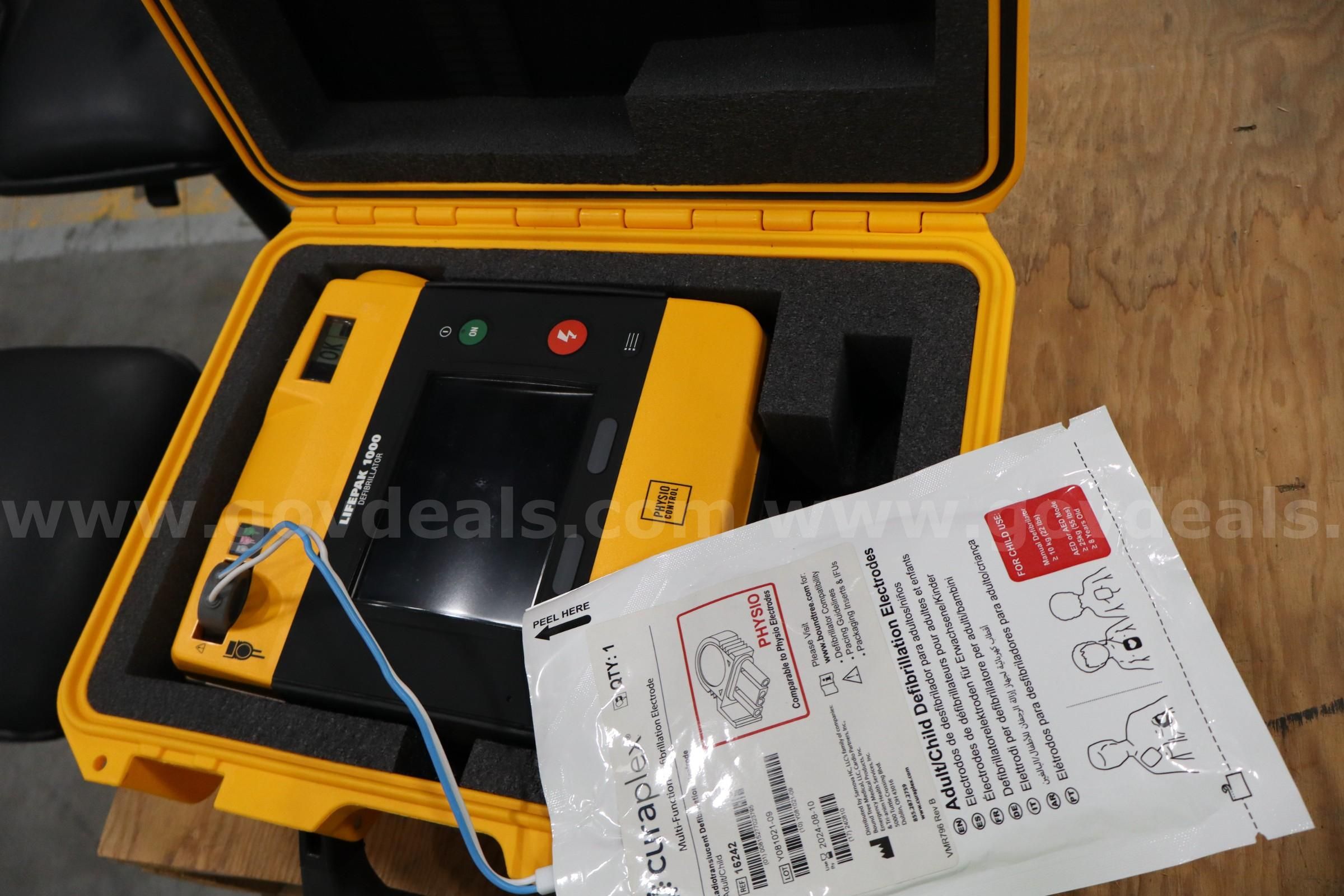 Defibrillator