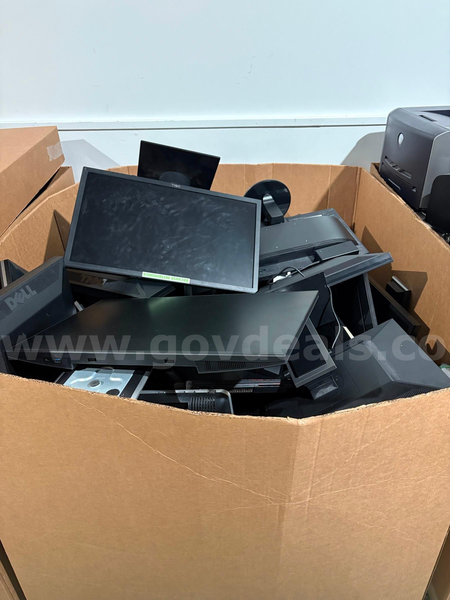 Approximately 30-40 assorted used computer monitors from 15-22