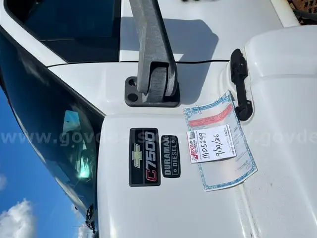2005 Chevrolet C7C042